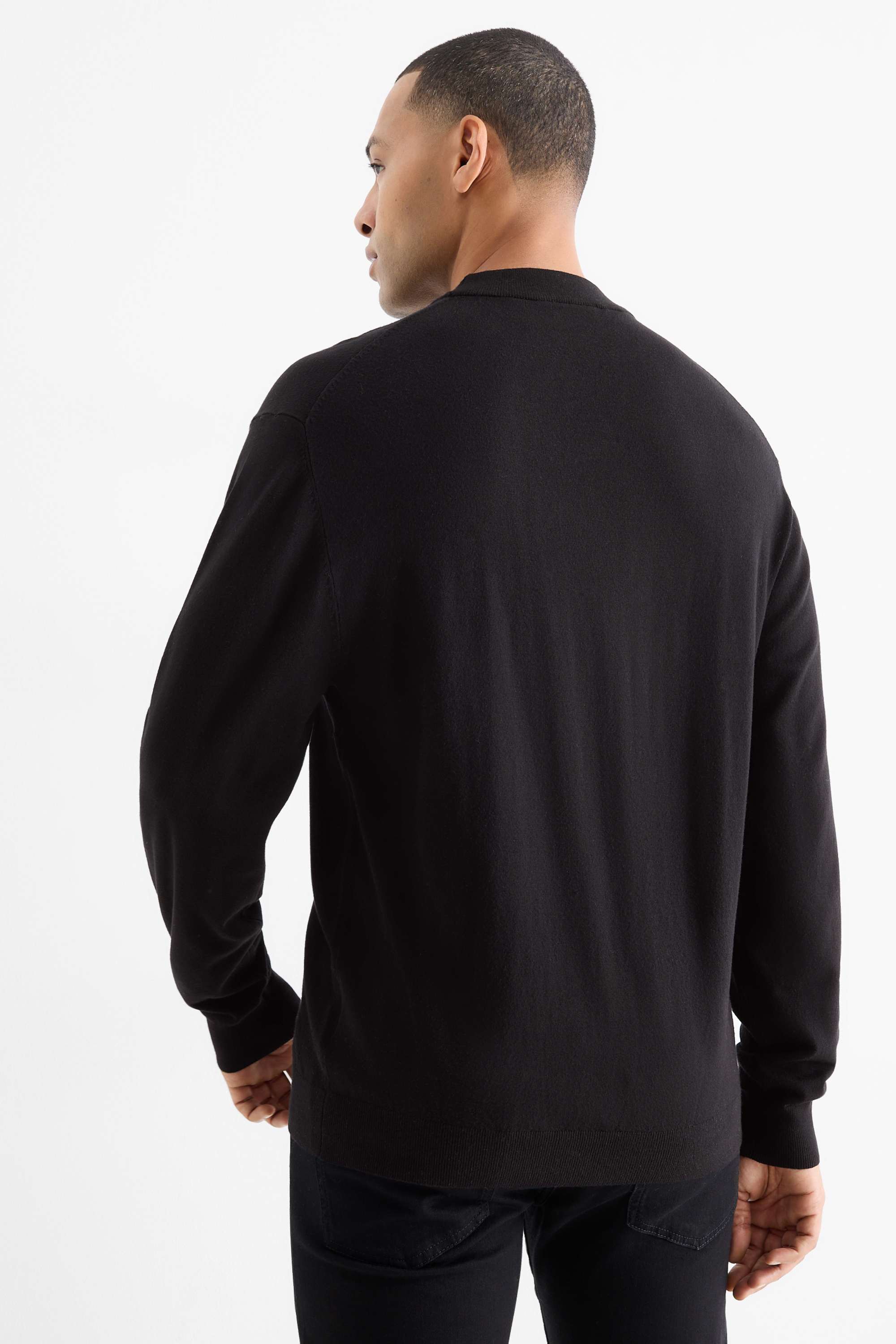 Fine knit jumper black