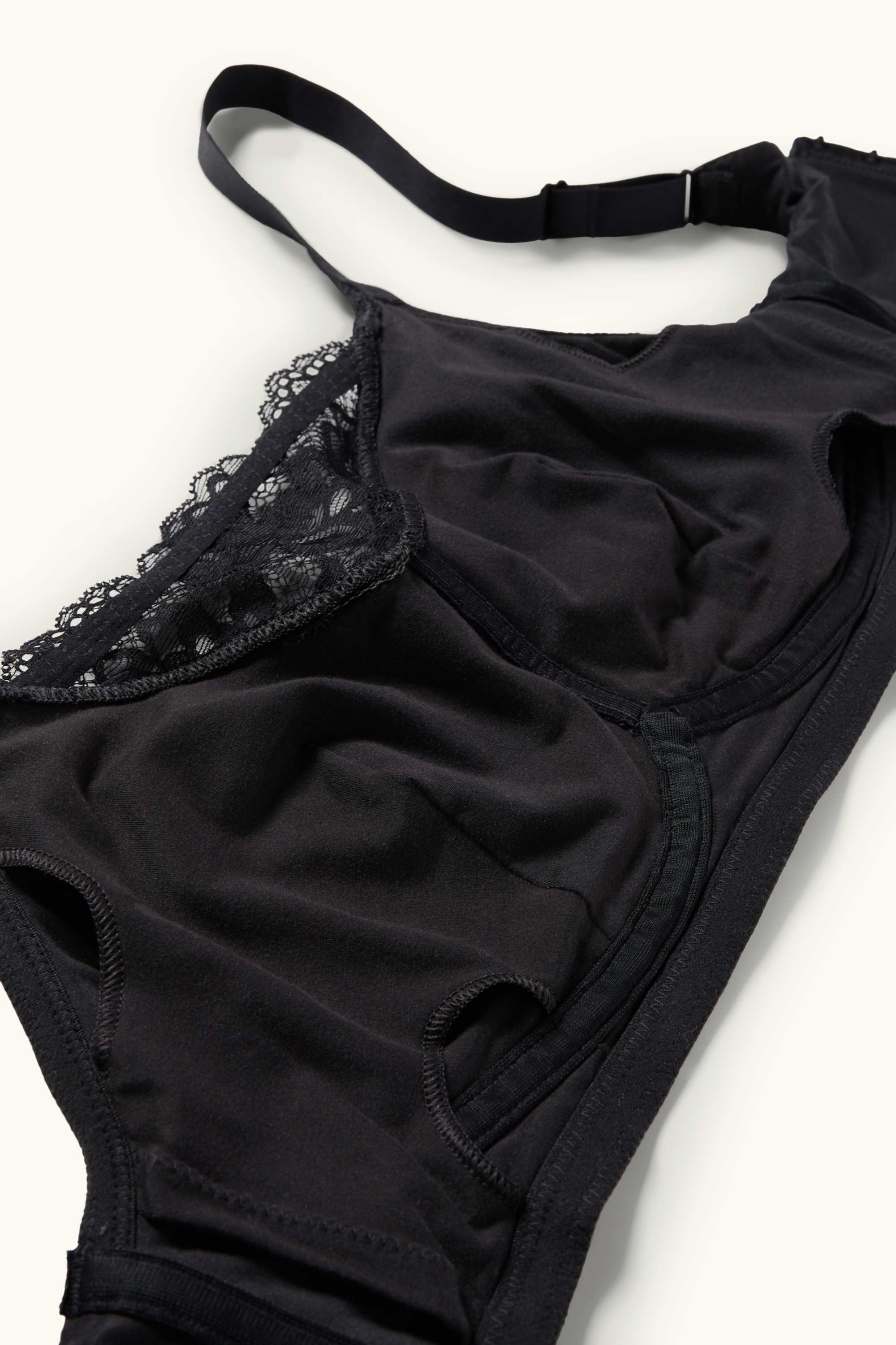 Non-wired post surgery bra black