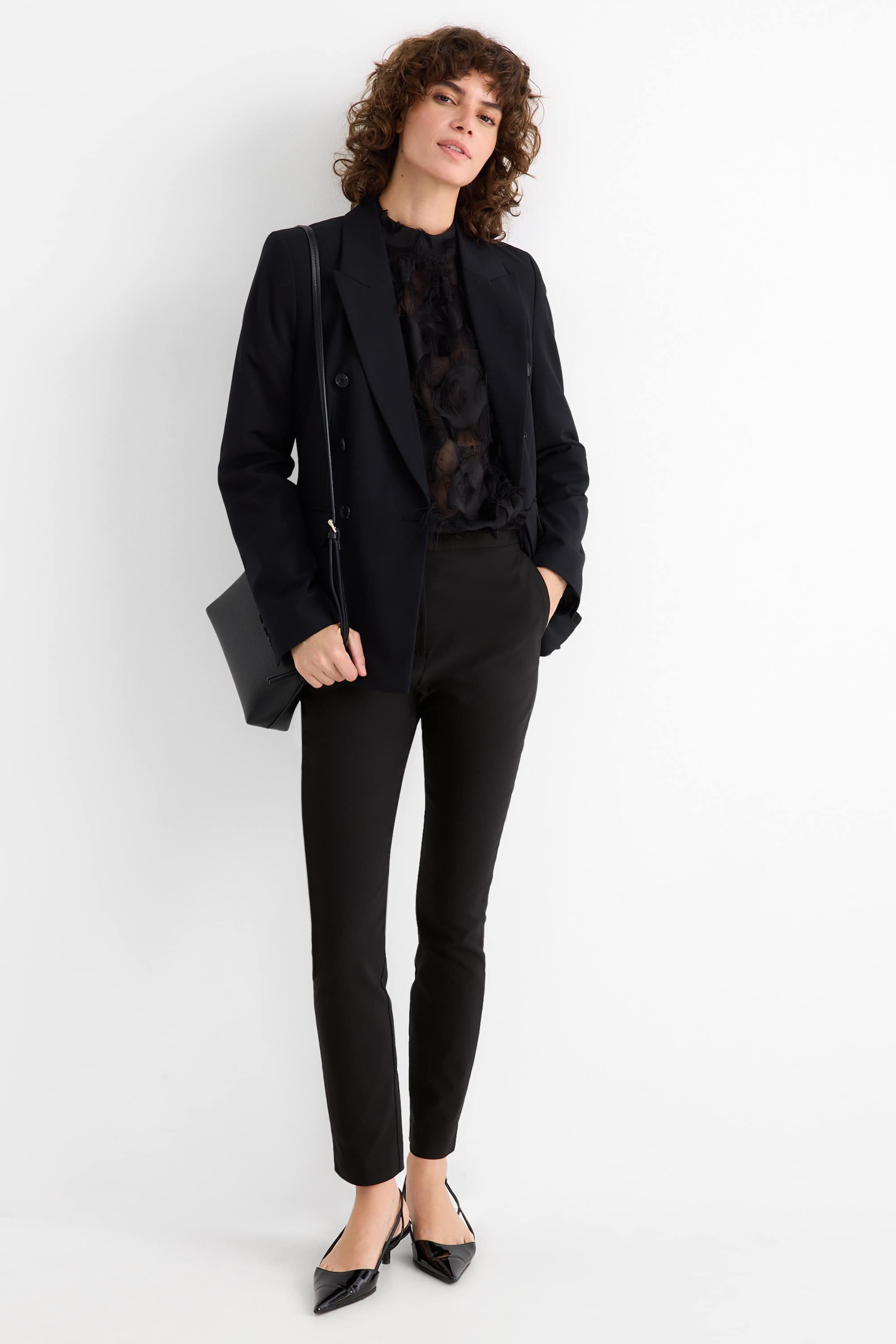 Cloth trousers - mid-rise waist - tapered fit black