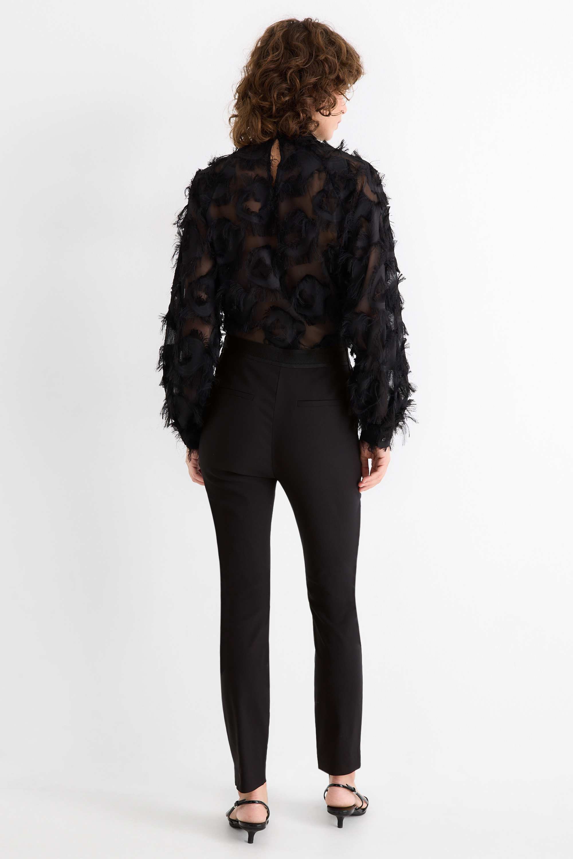 Cloth trousers - mid-rise waist - tapered fit black