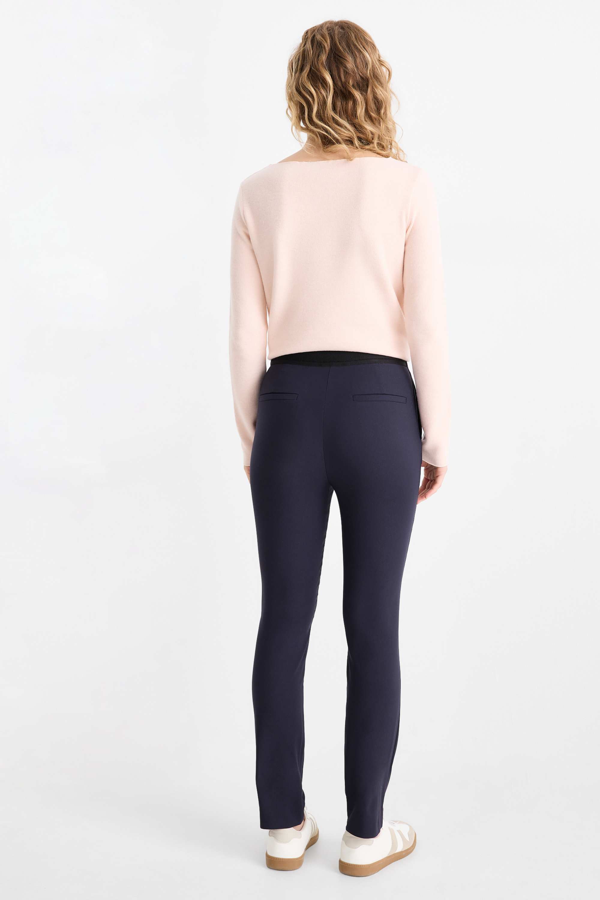 Cloth trousers - mid-rise waist - tapered fit dark blue