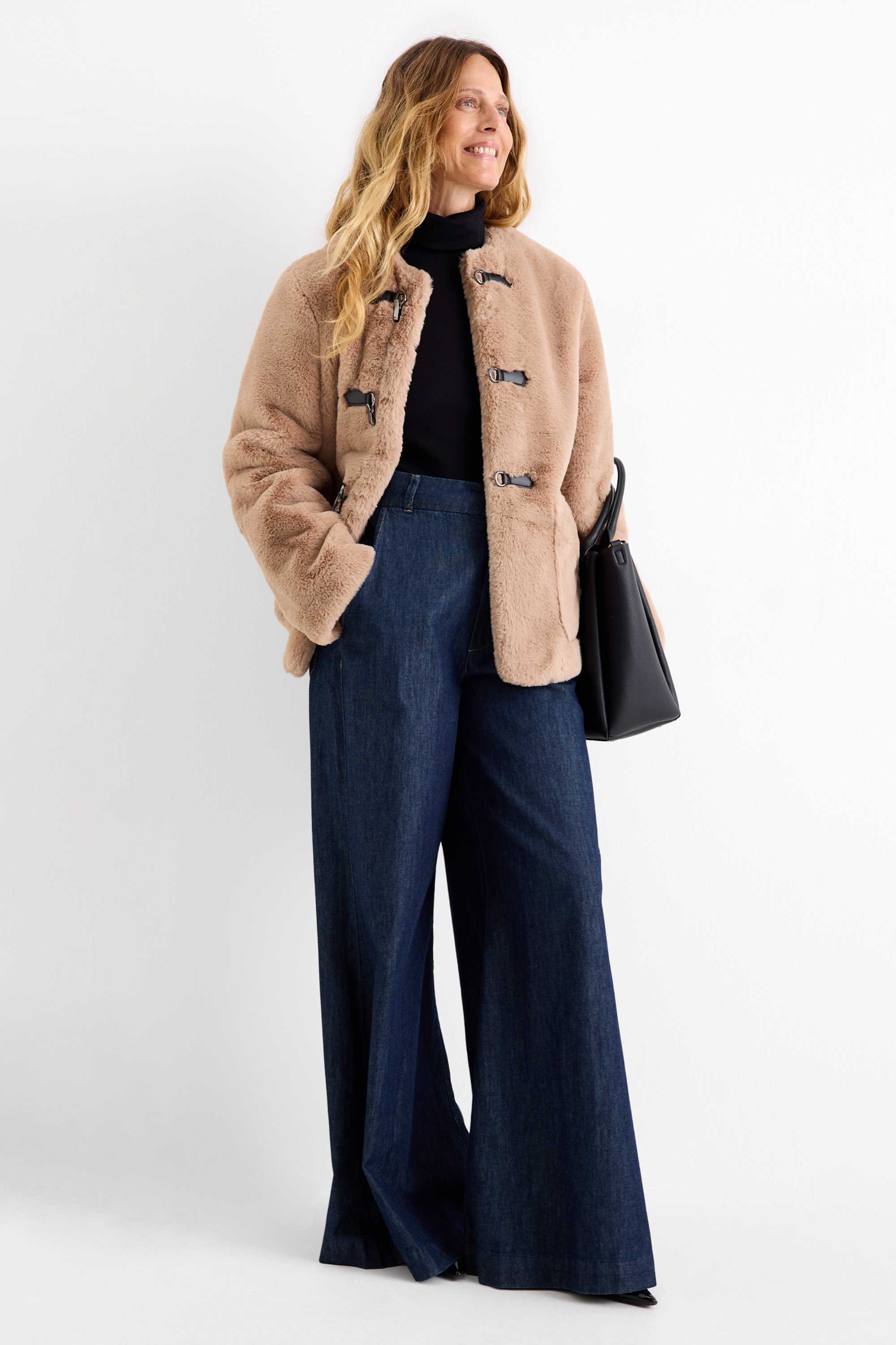 Faux fur jacket brown