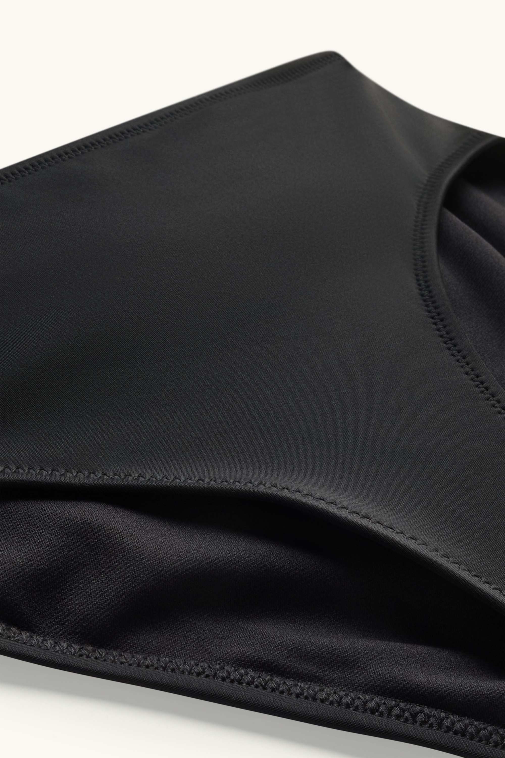 Bikini bottoms - mid waist - LYCRA® XTRA LIFE™ black