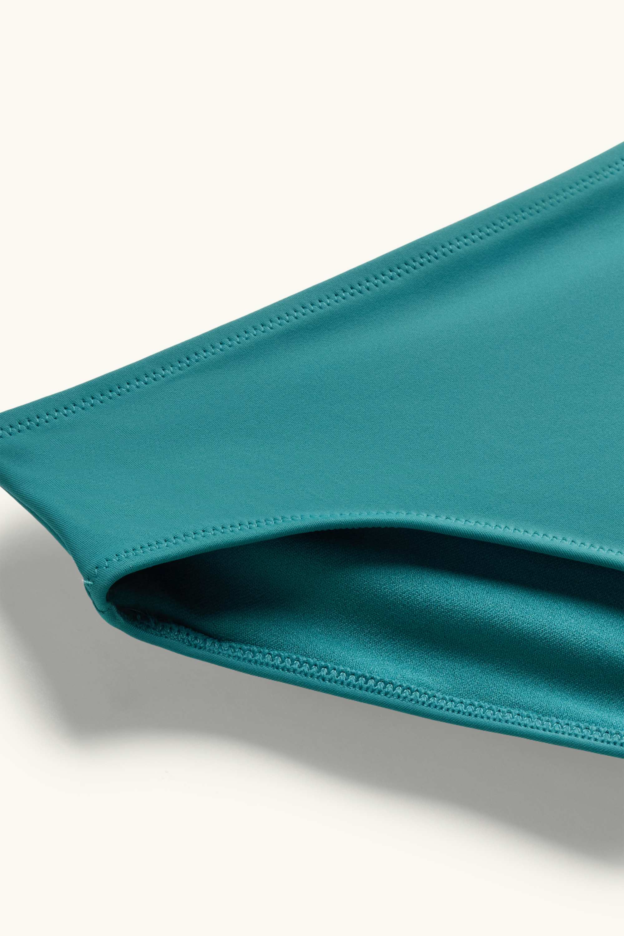 Bikini bottoms - mid waist - LYCRA® XTRA LIFE™ green