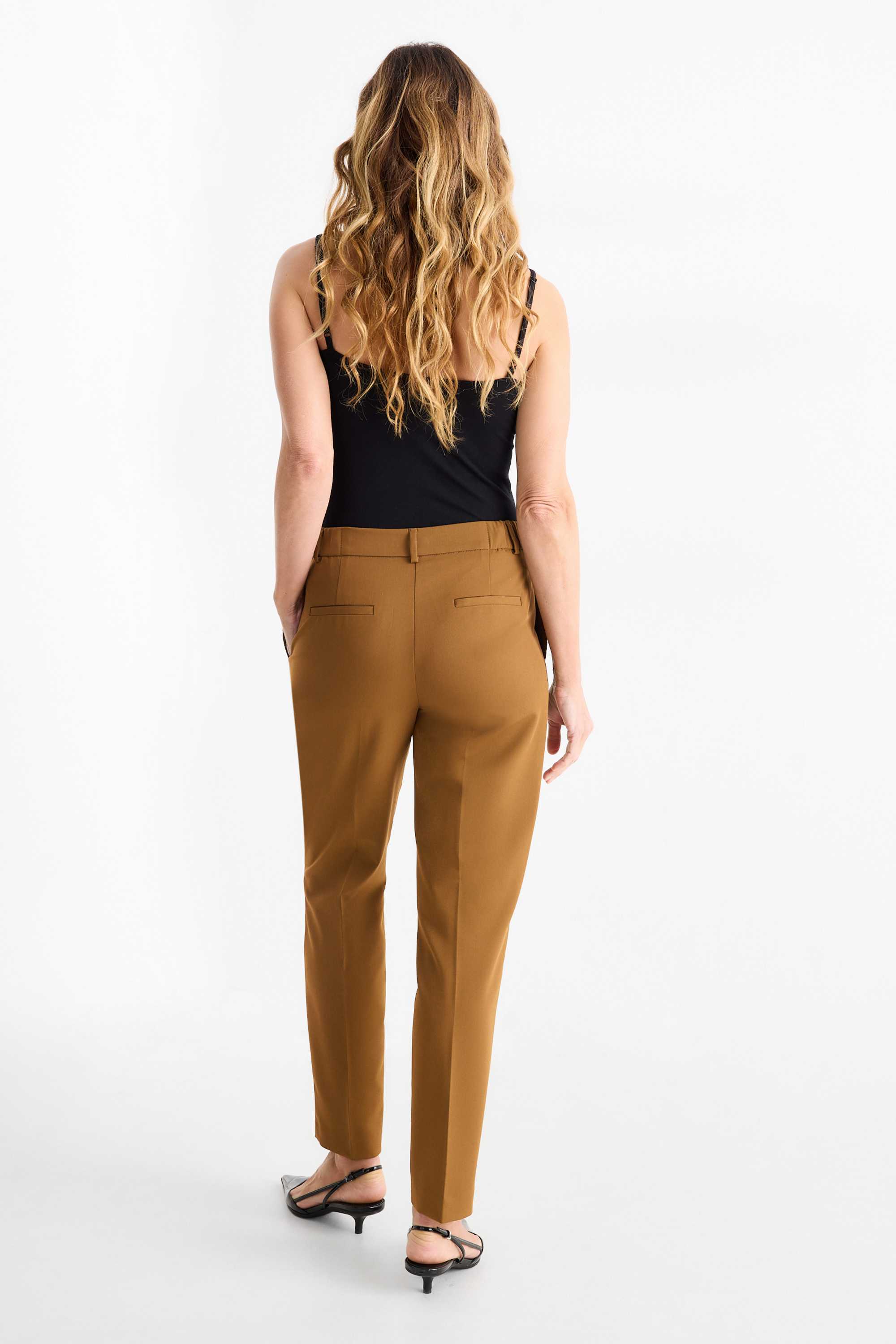 Business trousers - mid-rise waist - cigarette fit brown