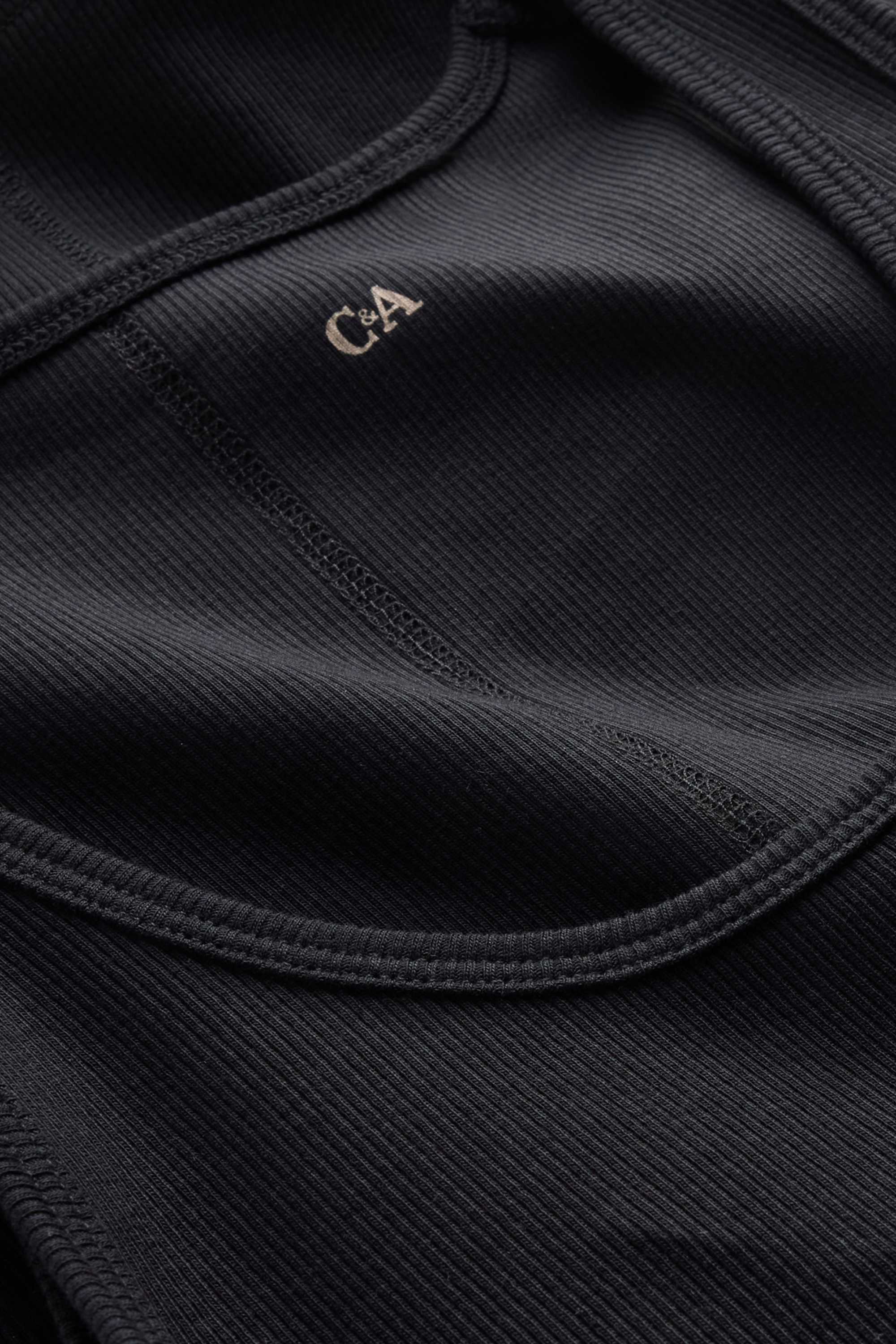 Top - ribbed black