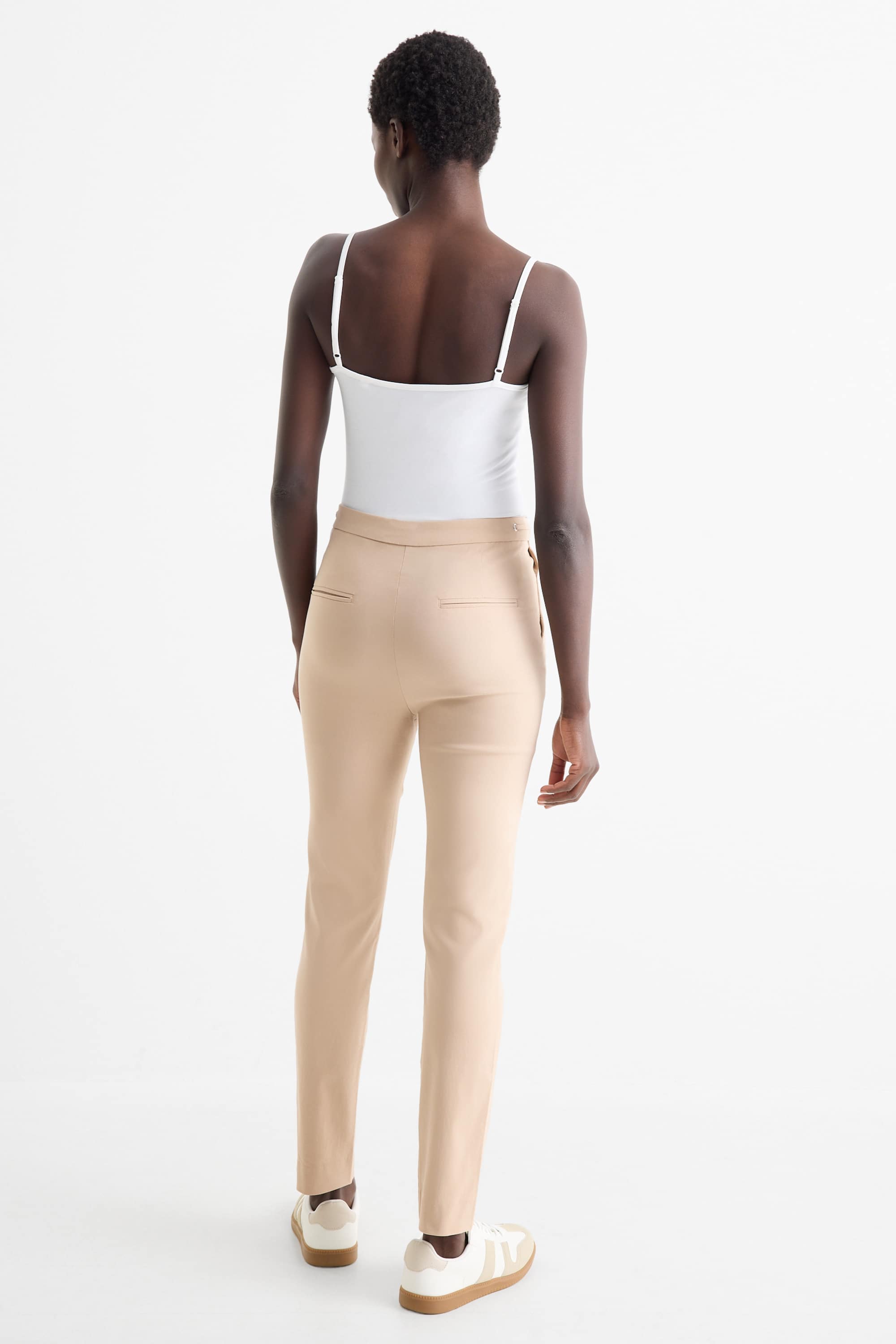 Cloth trousers - mid-rise waist - tapered fit beige
