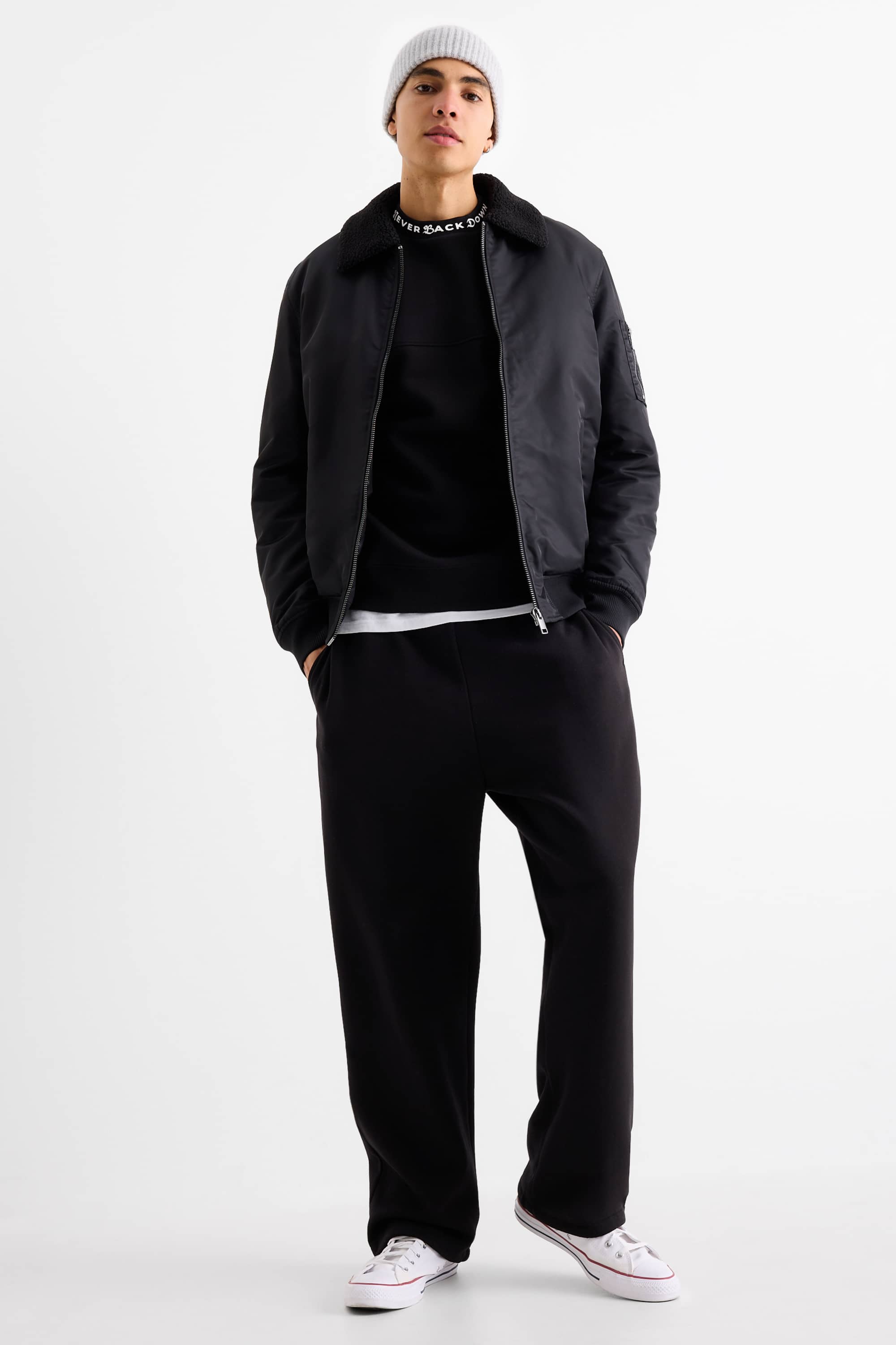 Sweatshirt black