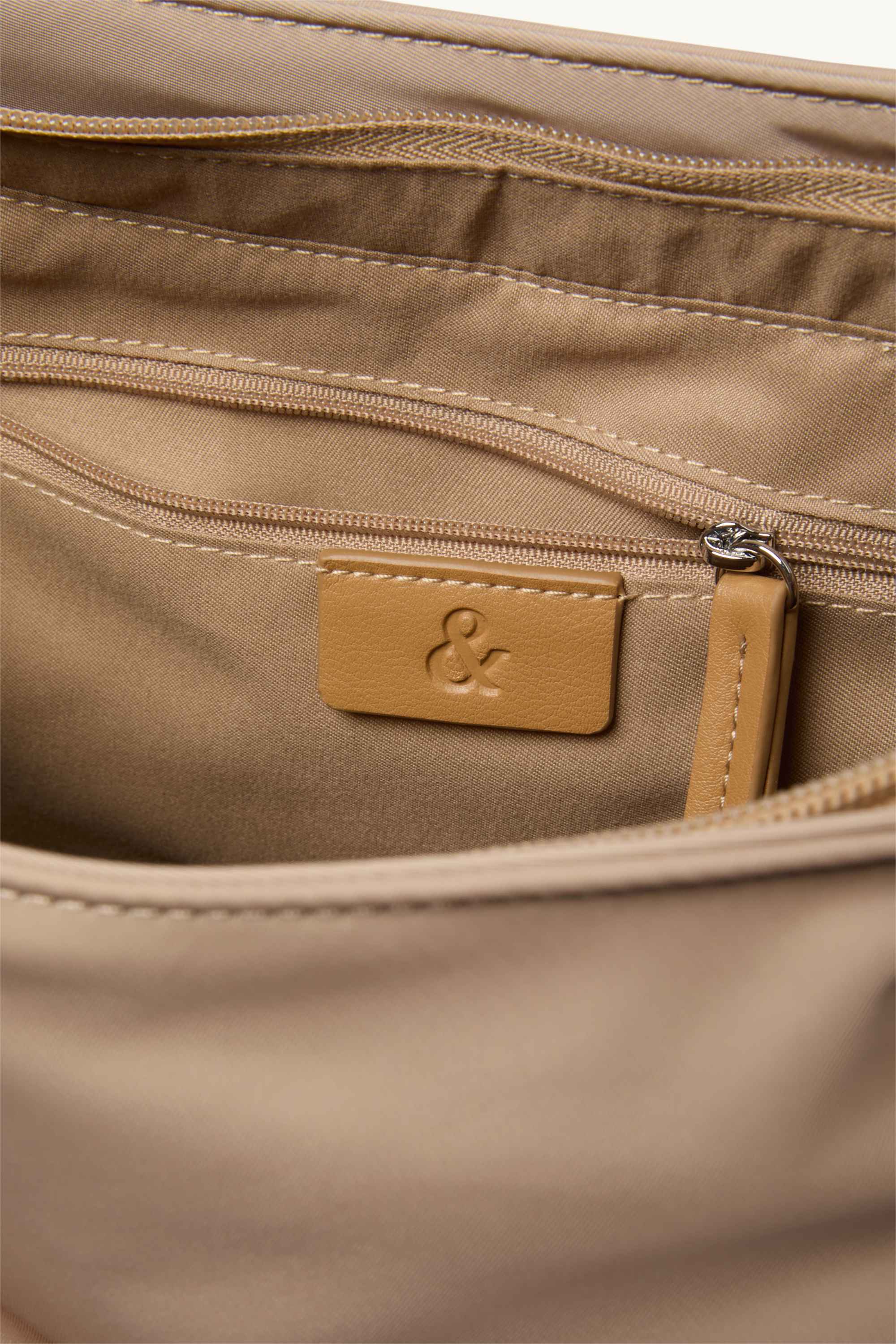 Shoulder bag beige
