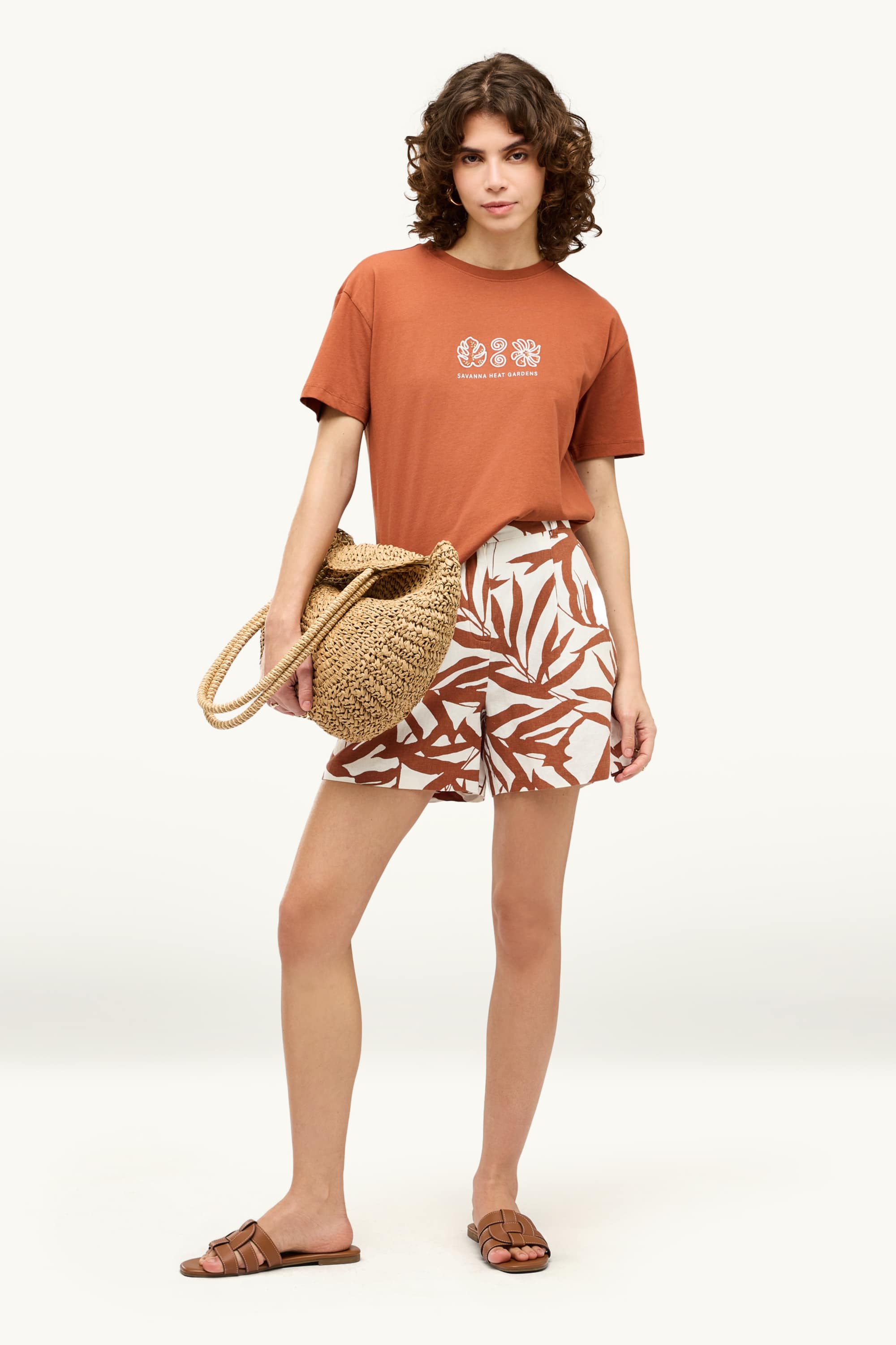 Shorts - mid-rise waist - linen blend - patterned brown / cremewhite