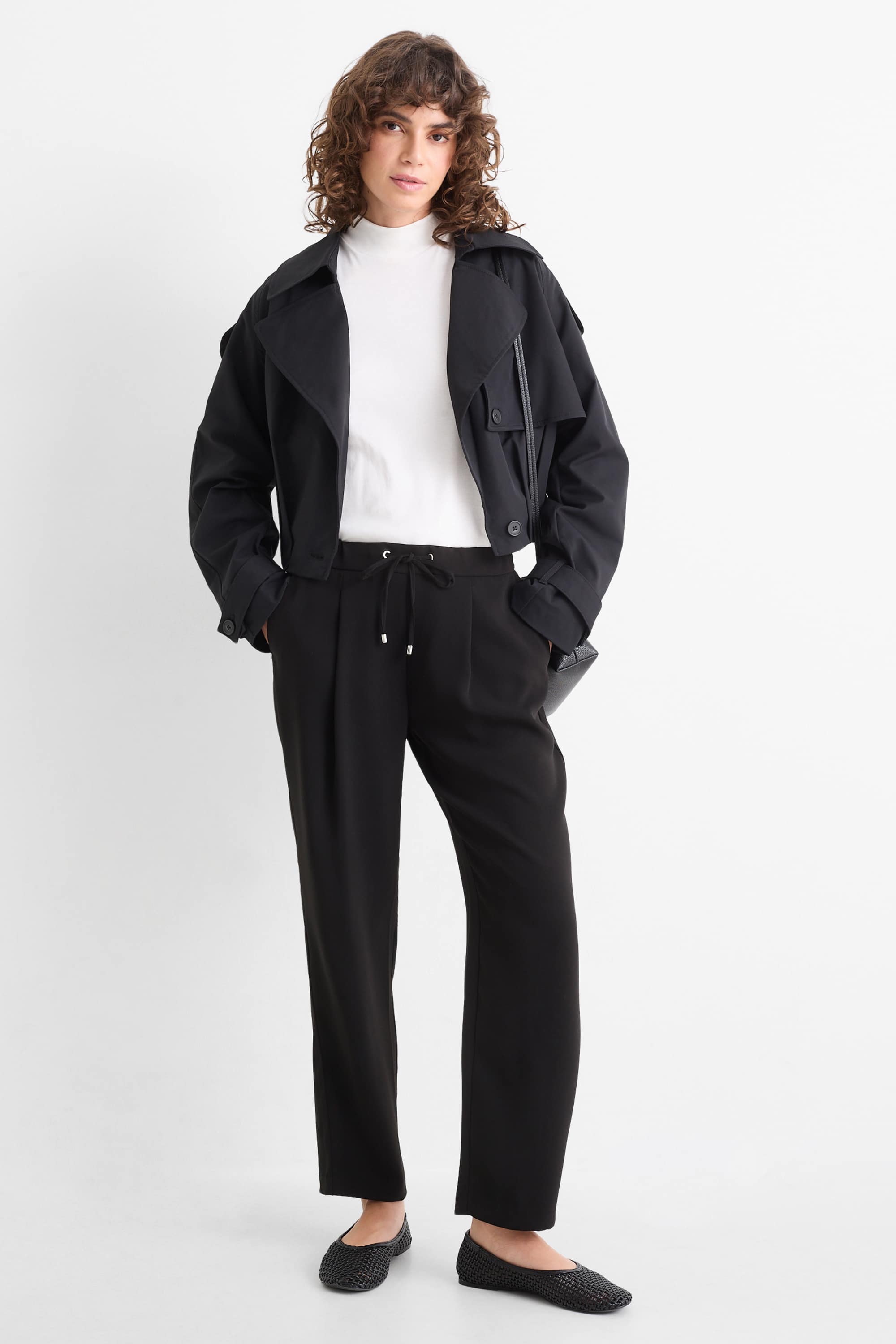 Cloth trousers - mid-rise waist - tapered fit black