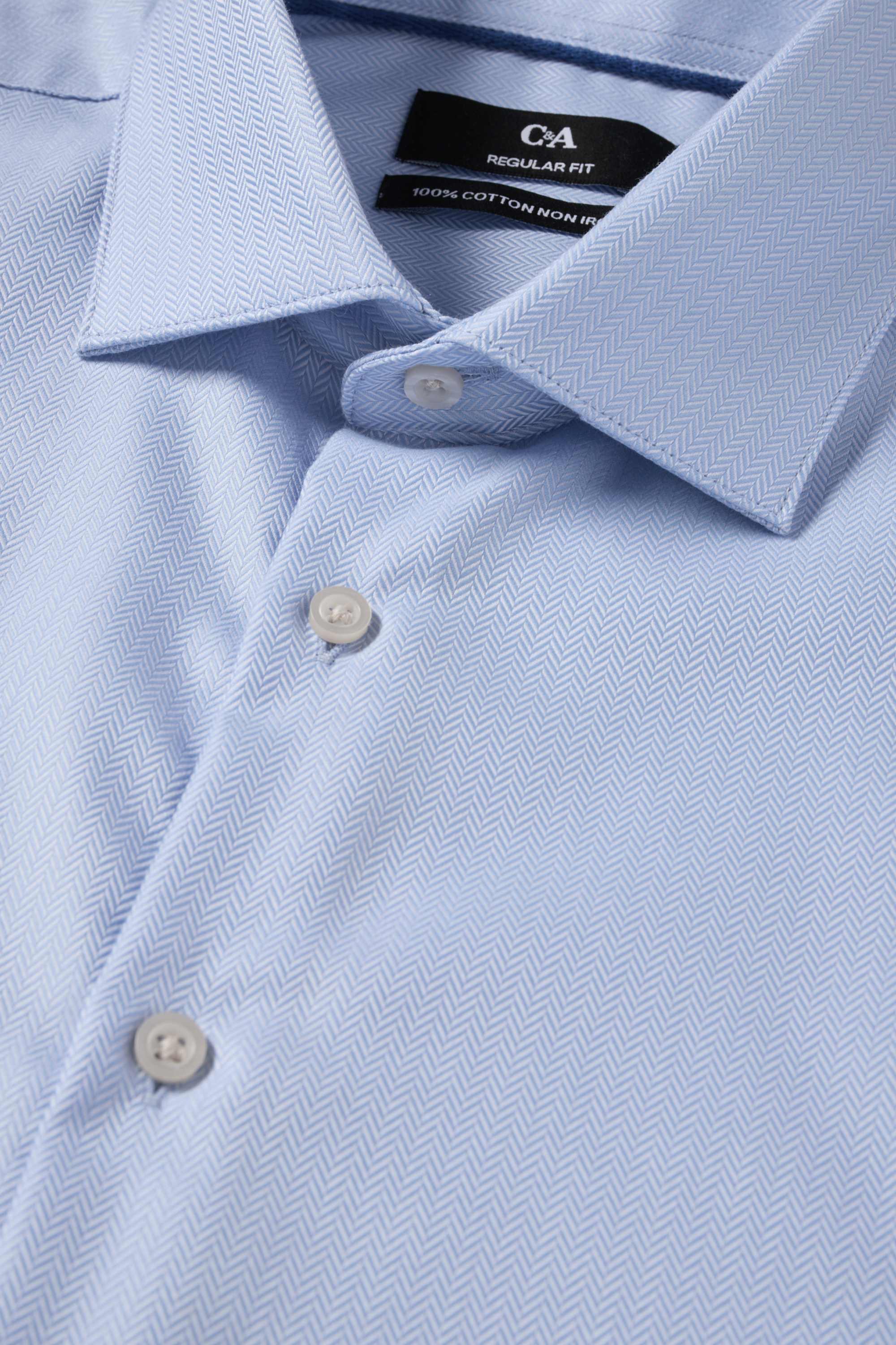 Business shirt - regular fit - cutaway collar - easy-iron light blue