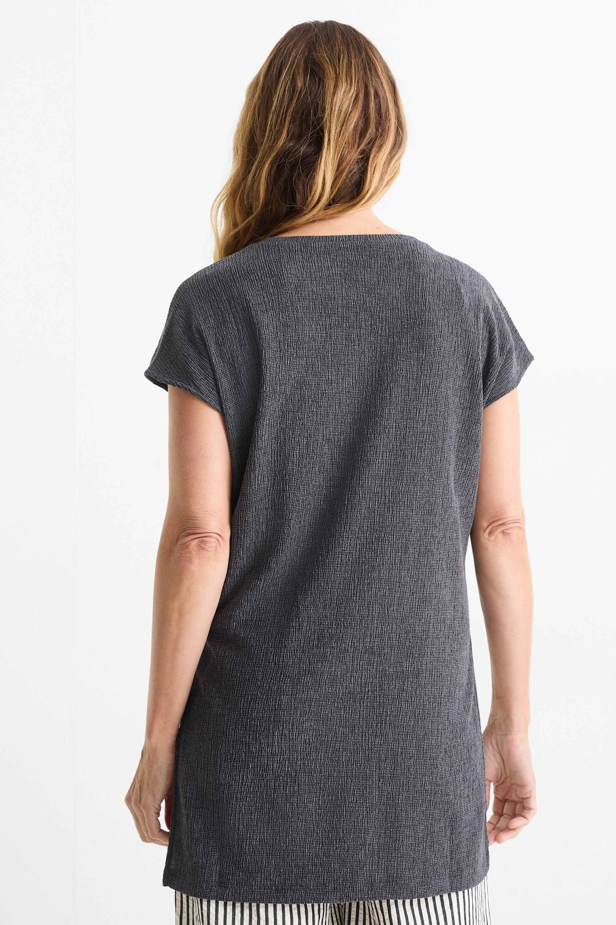 T-shirt - slim fit - textured dark gray