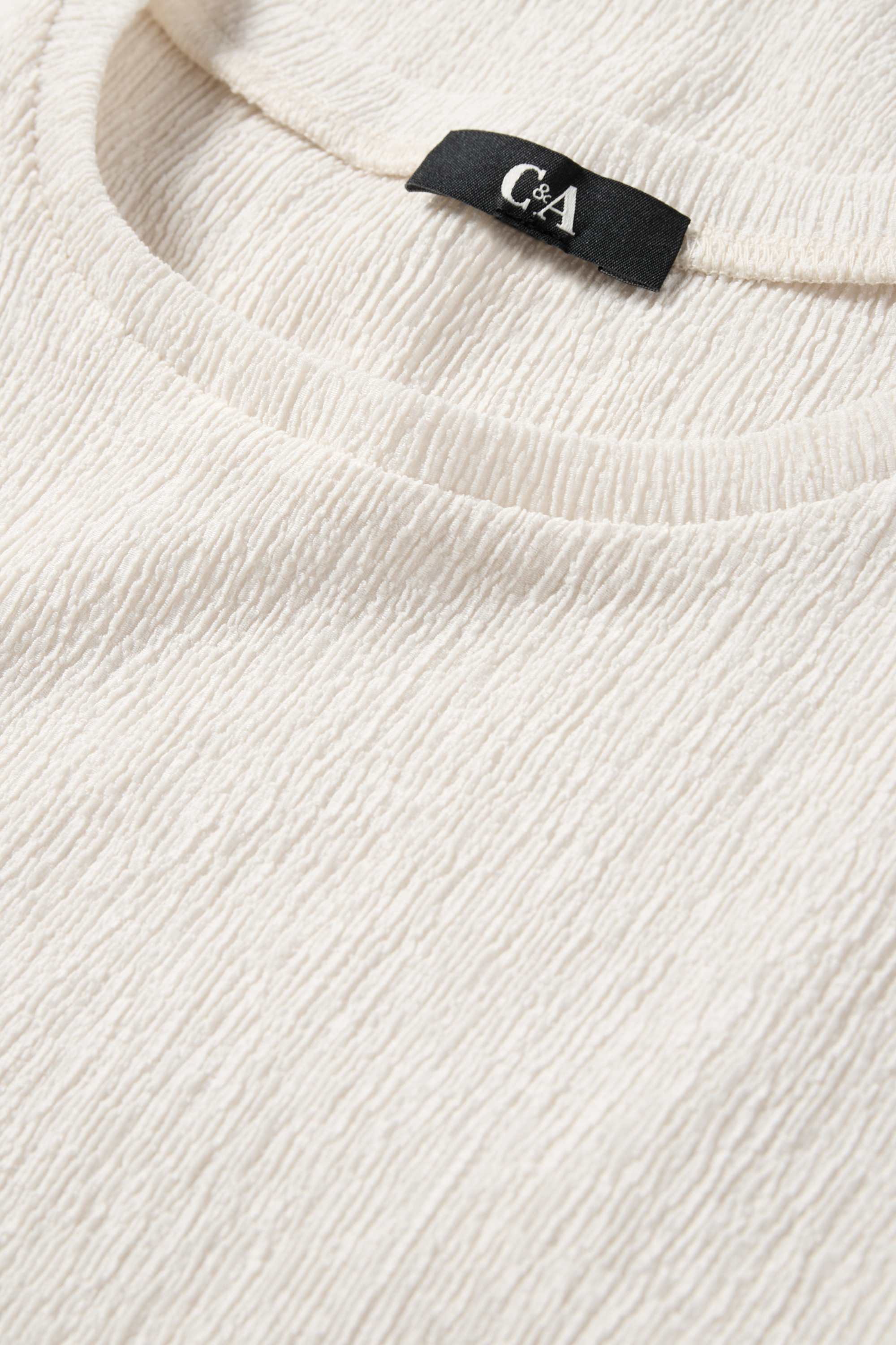 T-shirt - slim fit - textured cremewhite