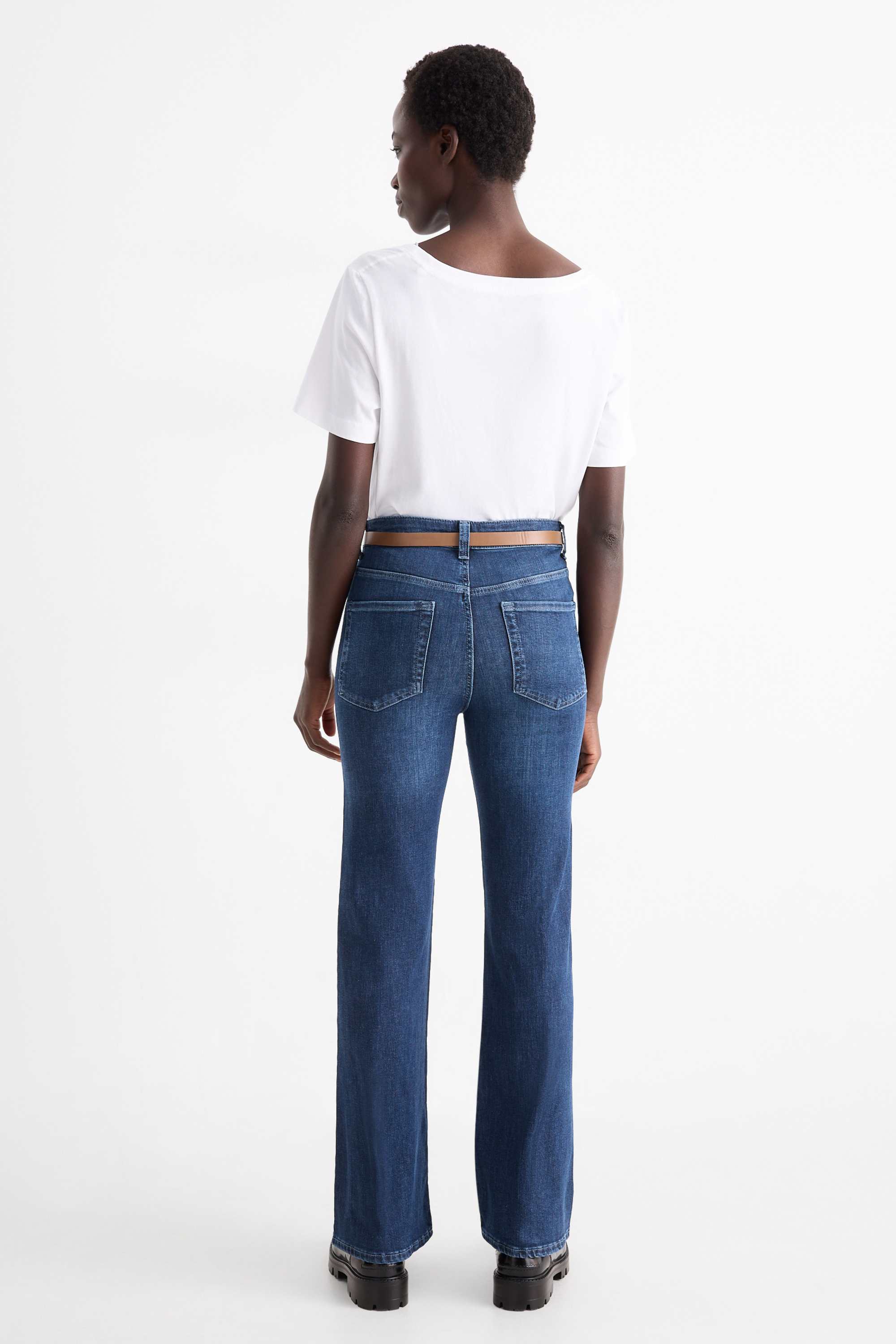 Flared jeans with belt - high waist - LYCRA® blue denim