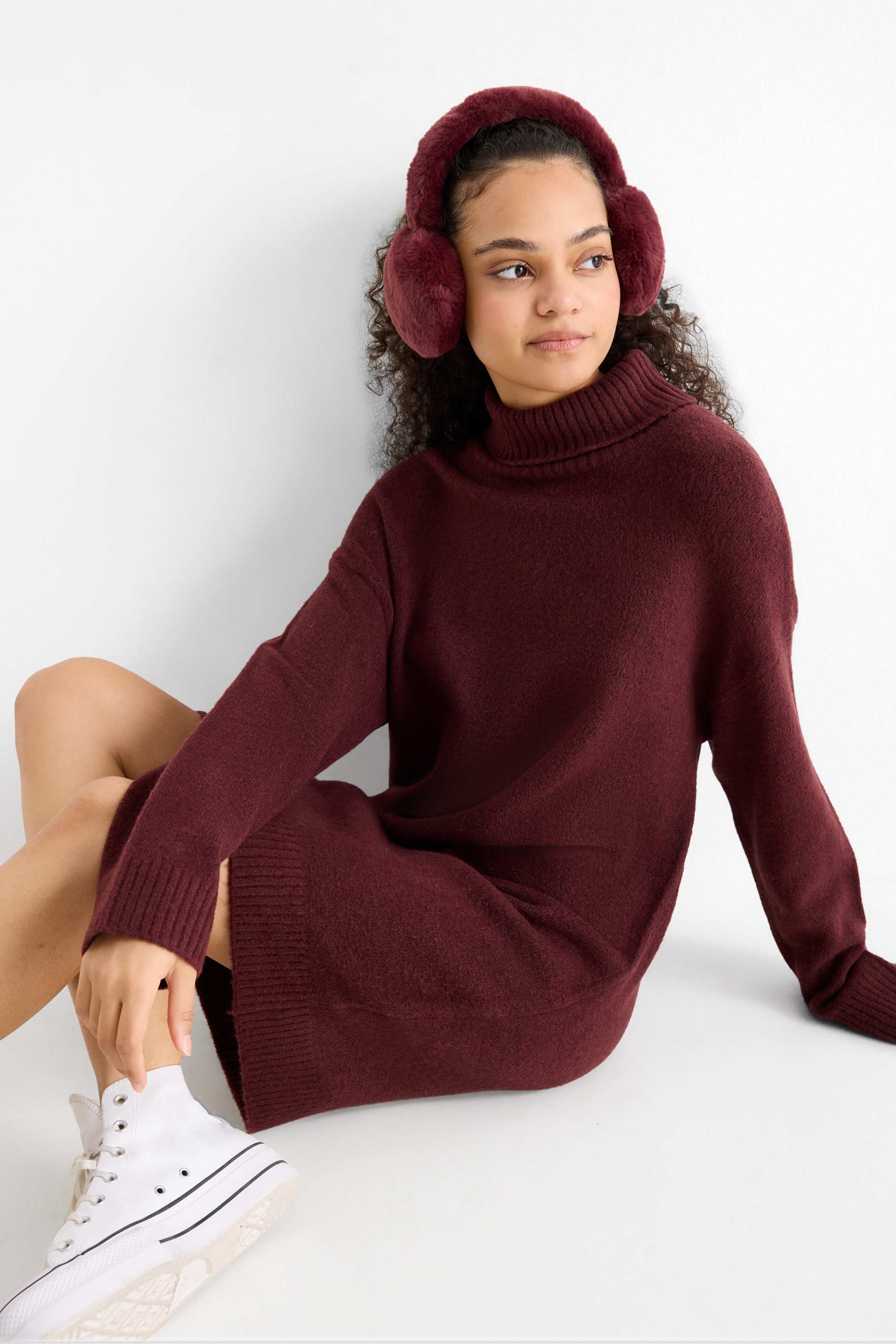 Knitted dress bordeaux