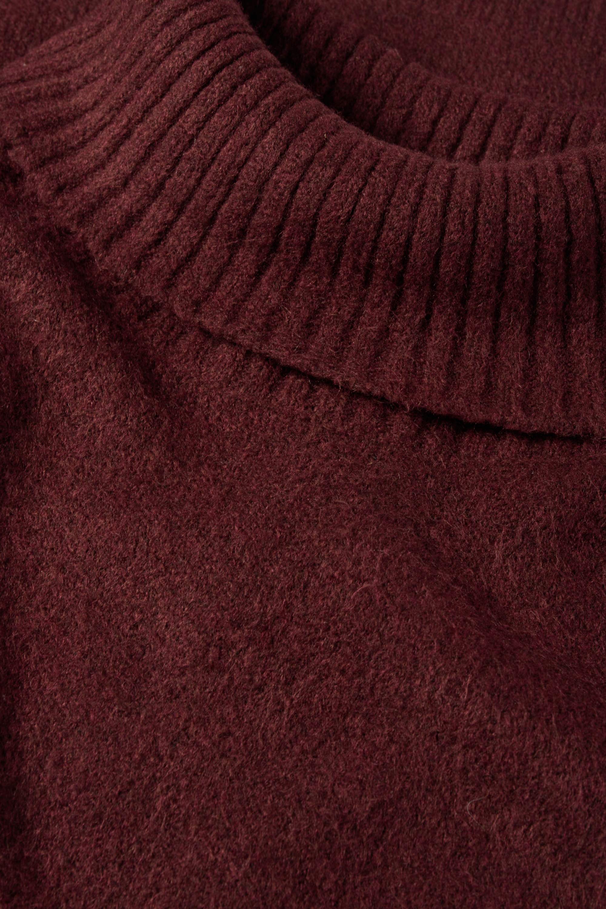 Knitted dress bordeaux
