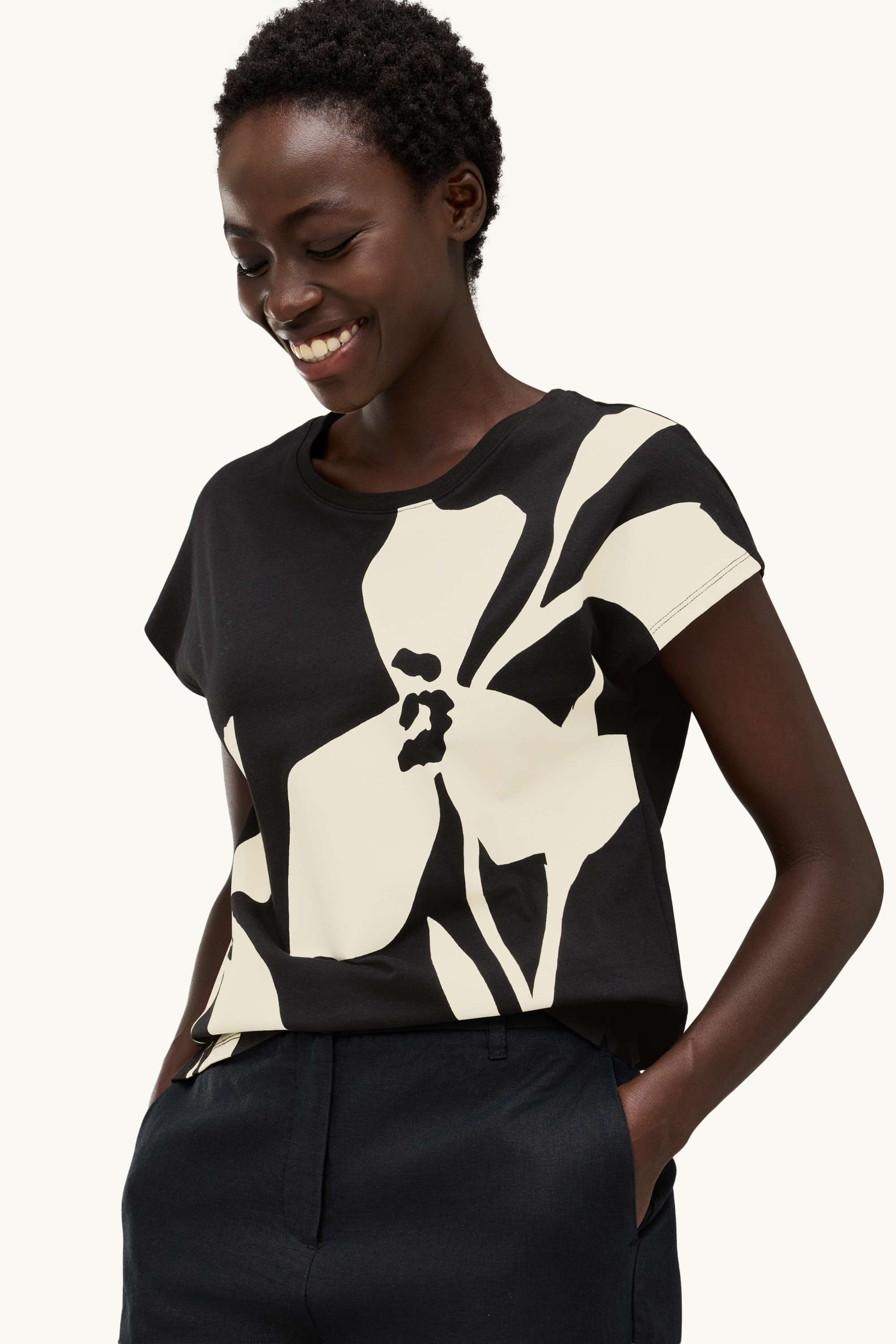 T-shirt - regular fit - floral black / white (1)