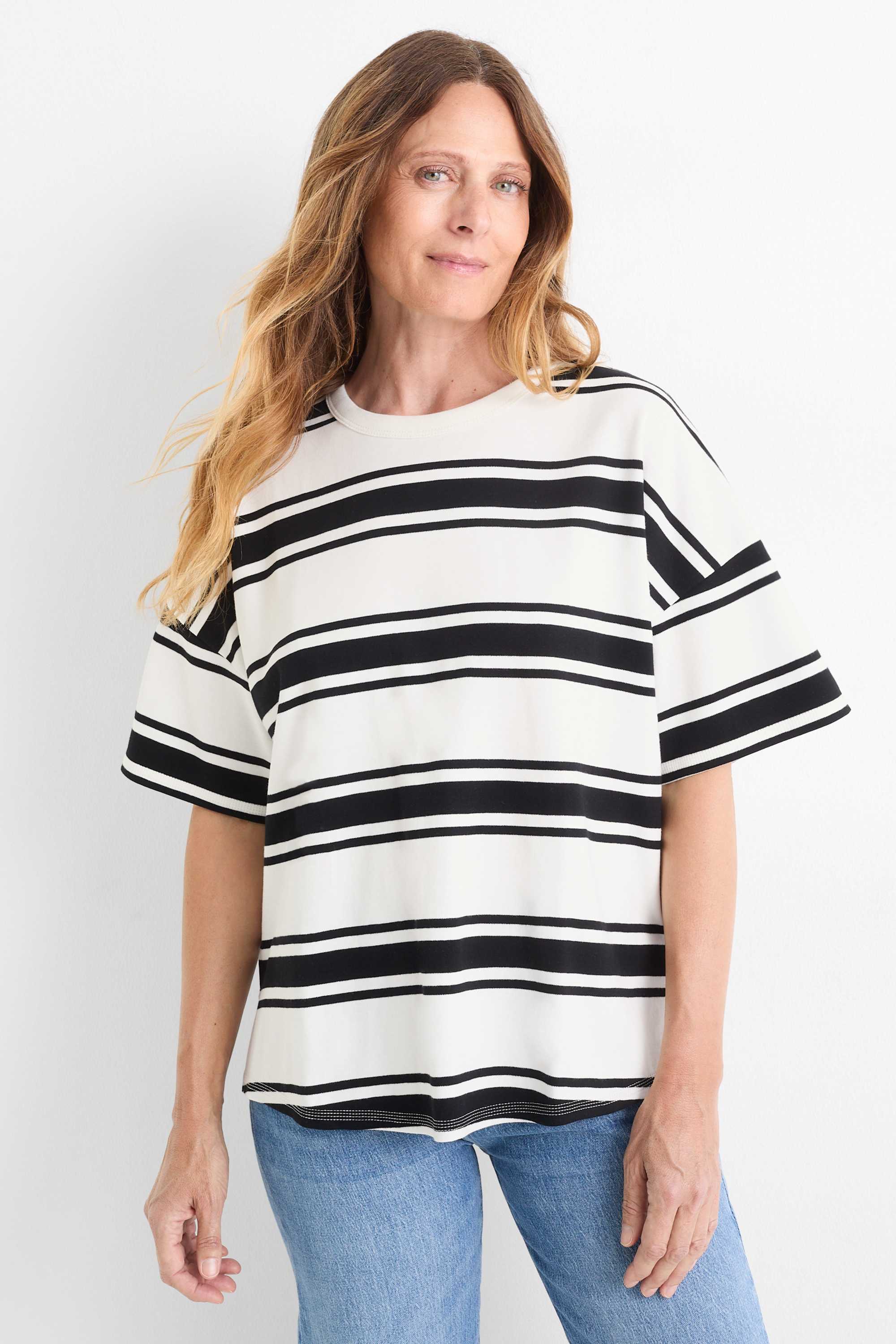 T-shirt - oversized - striped white / black