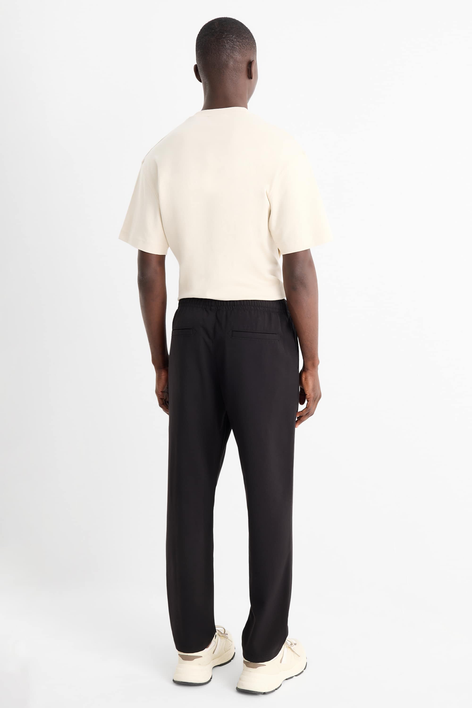 Chinos - tapered fit black
