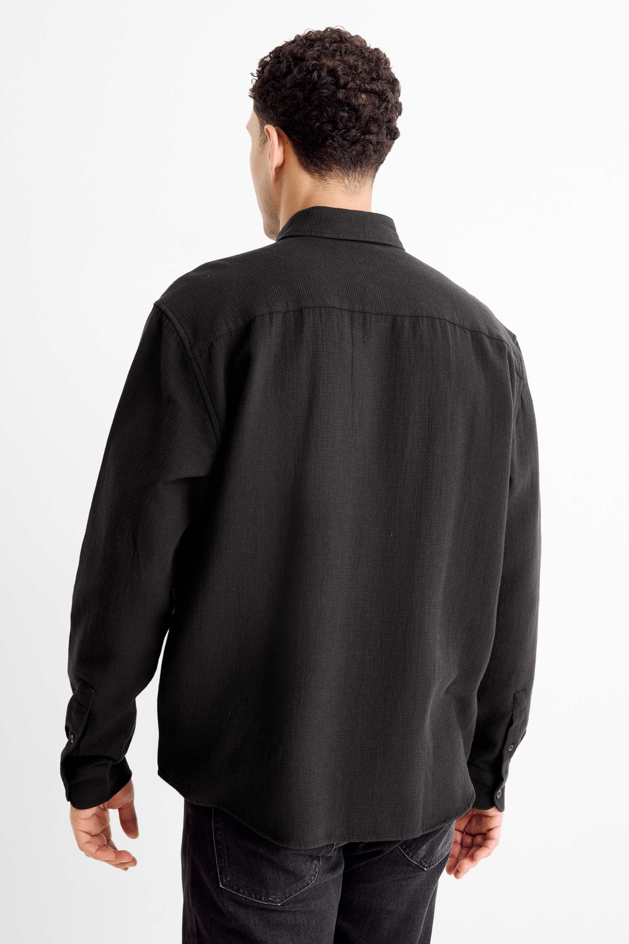 Shirt - loose fit - kent collar - textured black