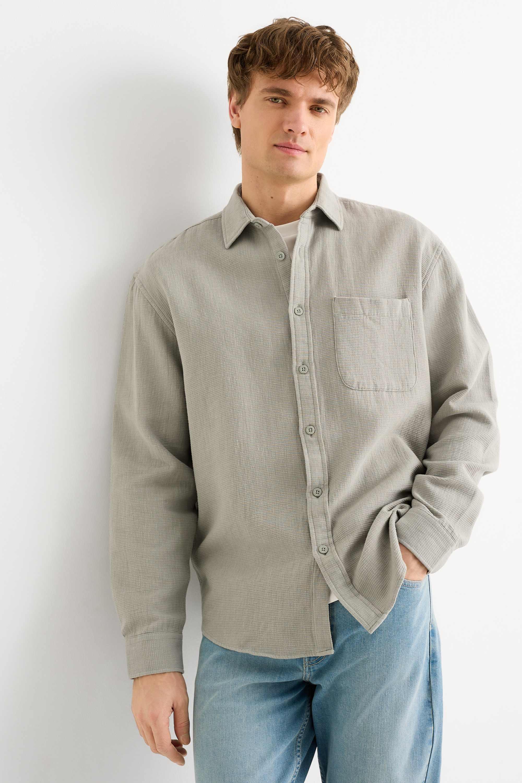Shirt - loose fit - kent collar - textured light green