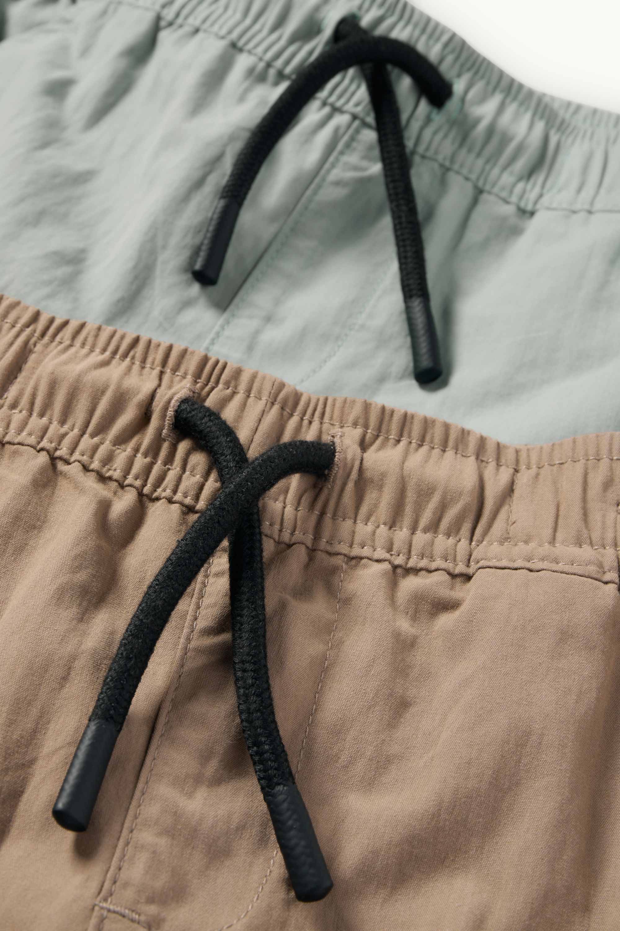 Multipack of 2 - cargo Bermuda shorts light brown