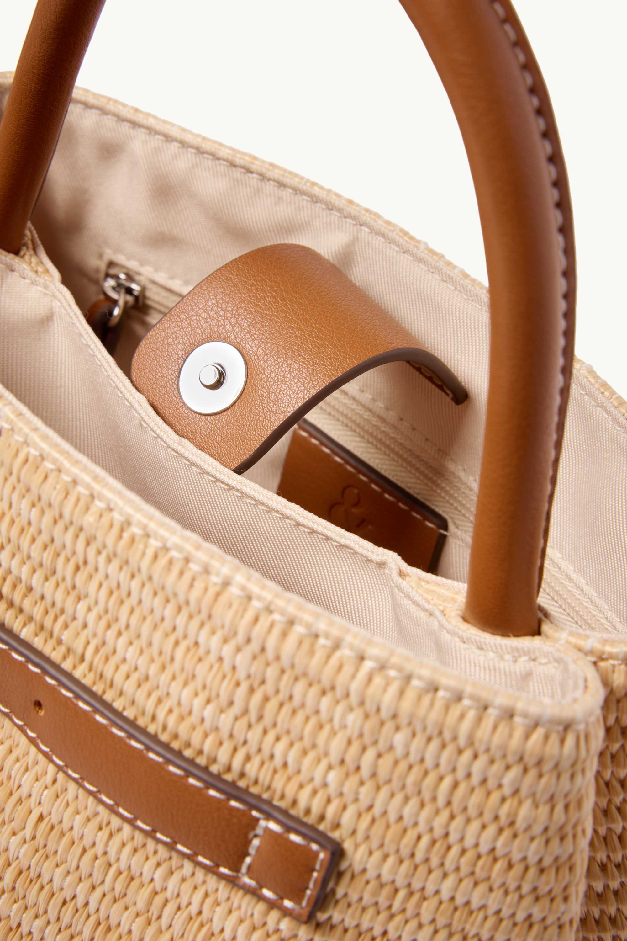Bast crossbody bag with detachable bag strap beige / brown