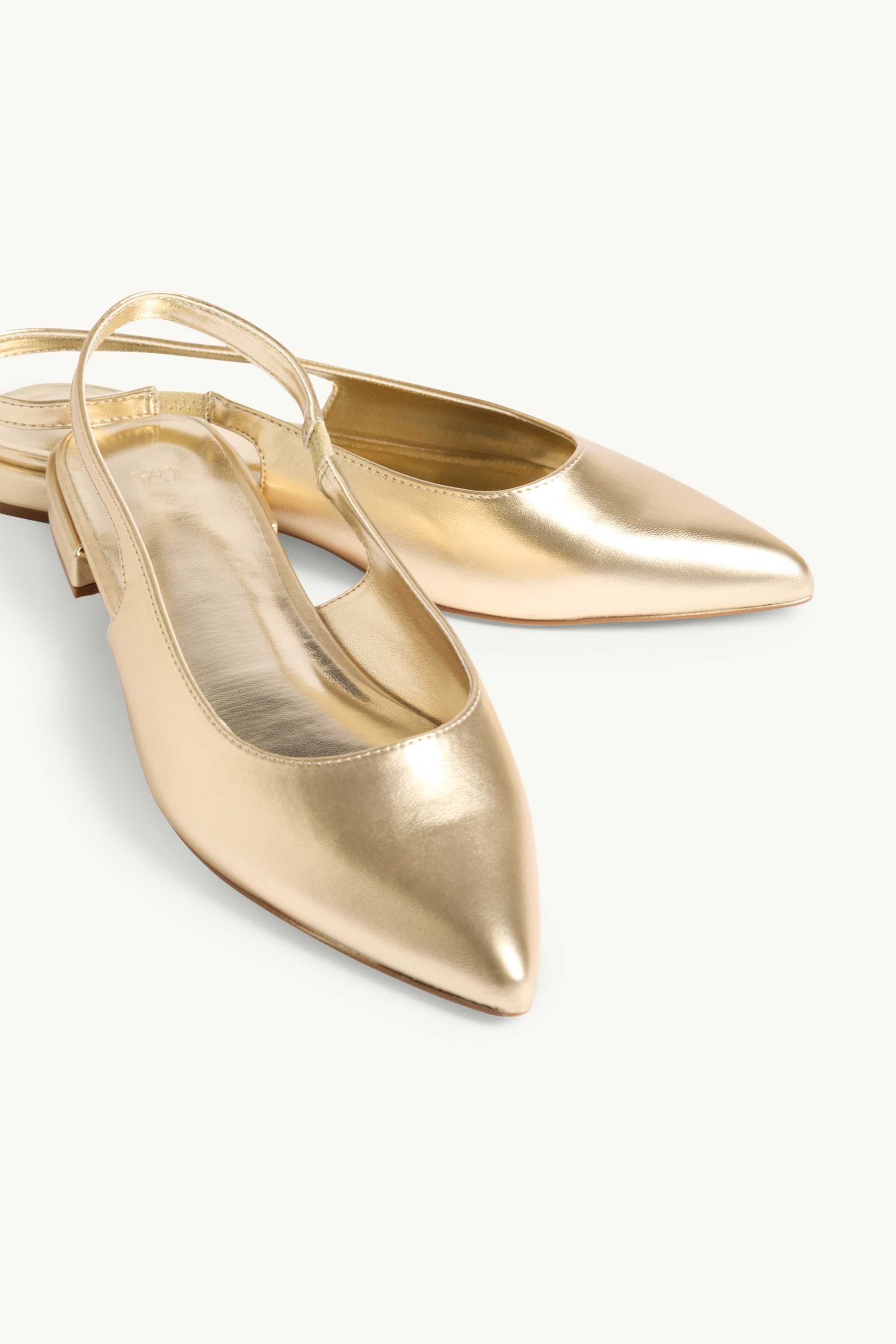 Sandals - faux leather - shiny gold