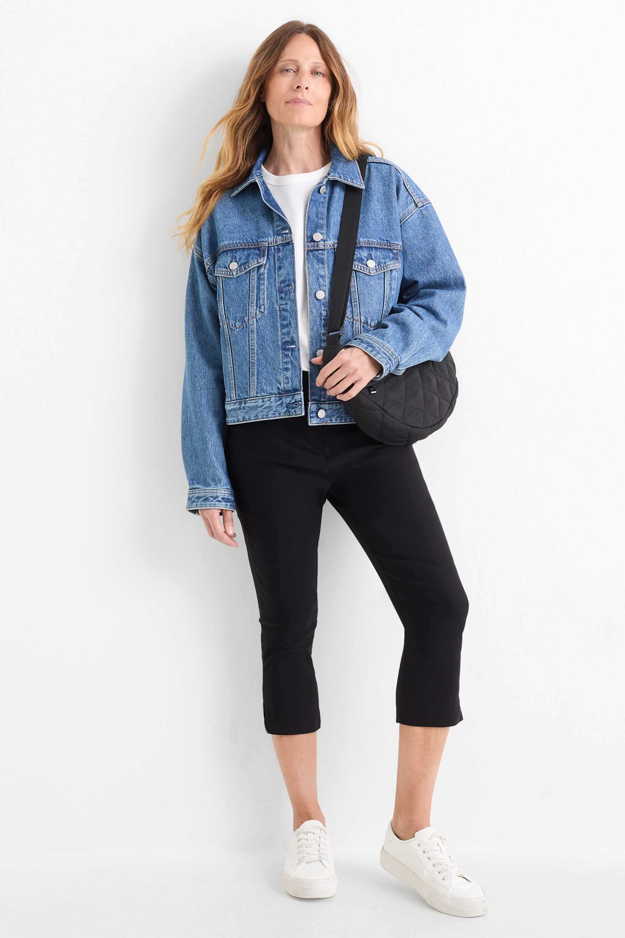 Capri trousers - mid-rise waist - slim fit black