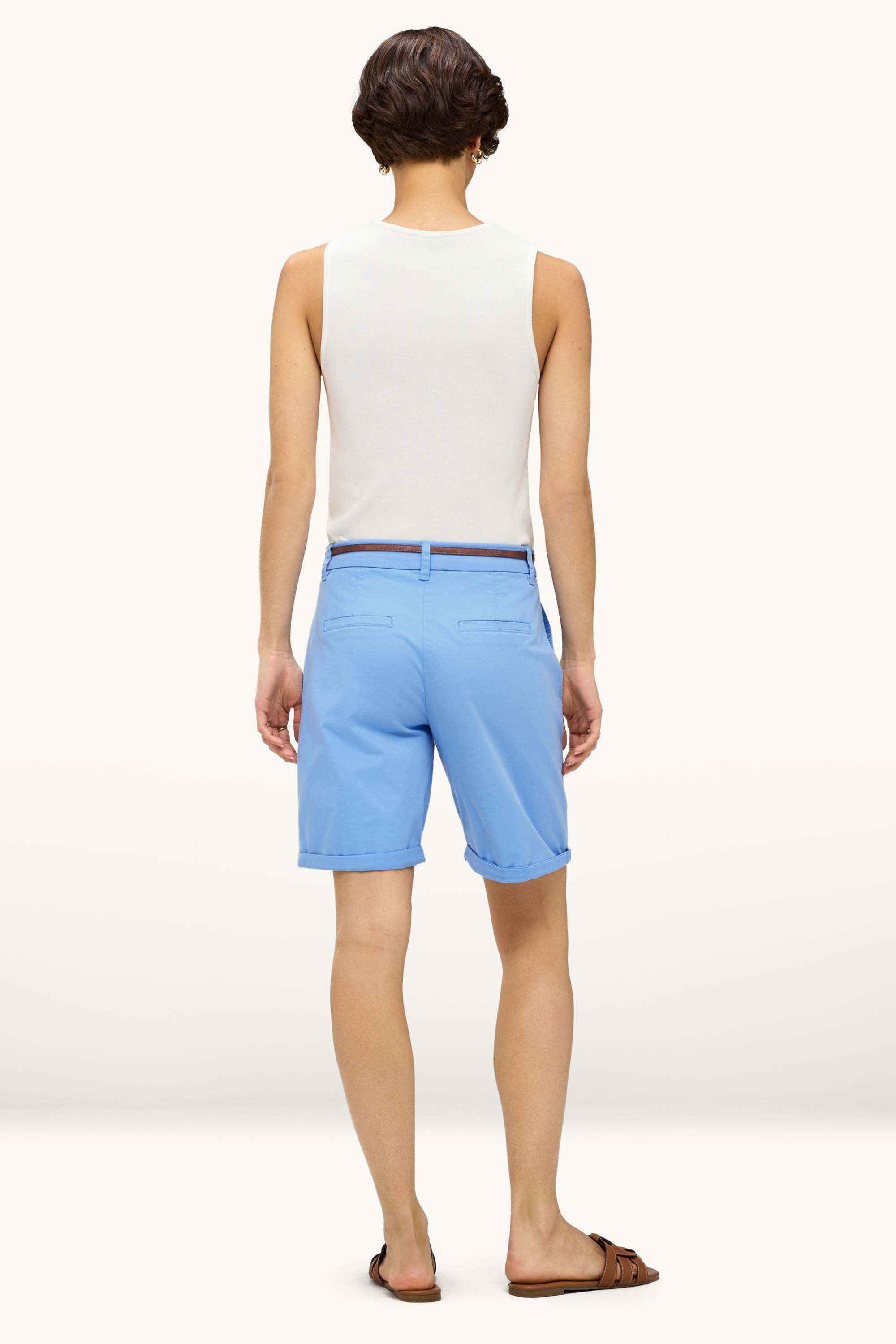 Bermuda shorts with belt - mid-rise waist light blue