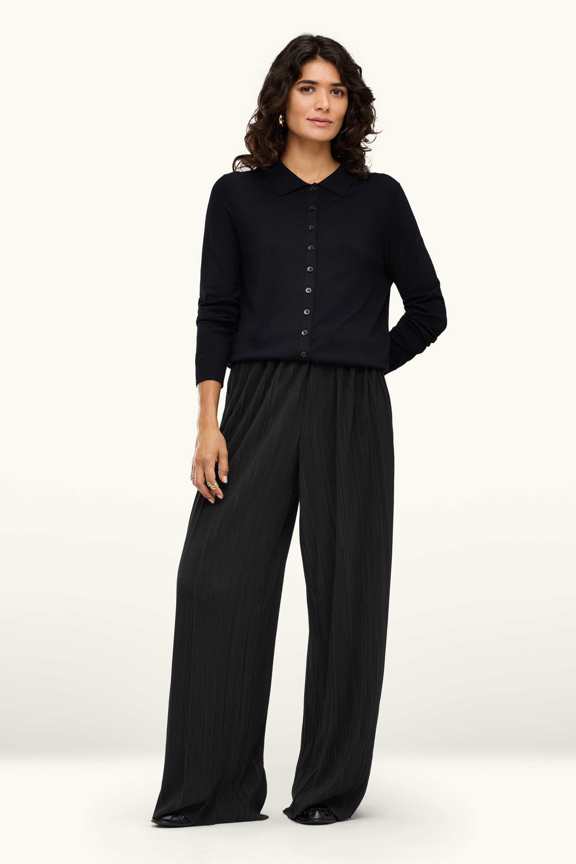 Cloth trousers - high waist - wide leg - ribbed black