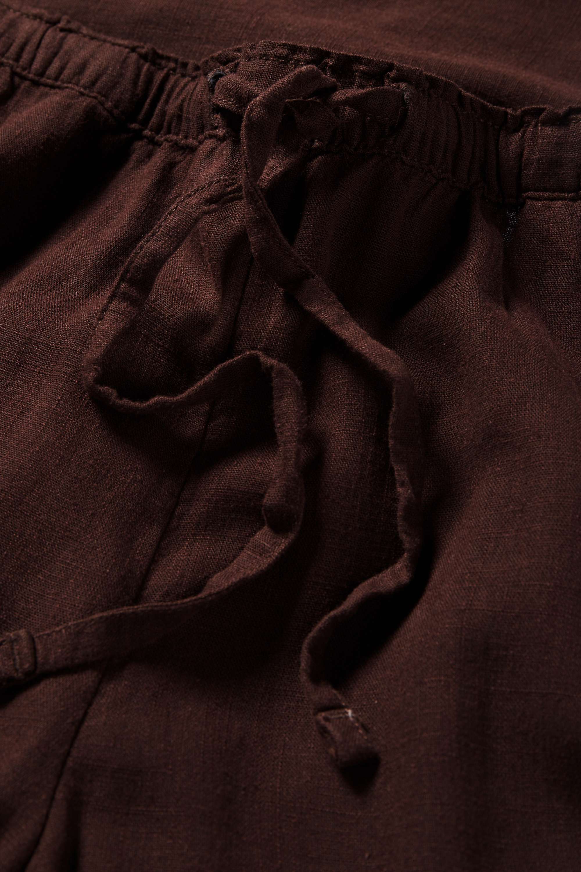 Cloth trousers with linen content - mid-rise waist - loose fit dark brown