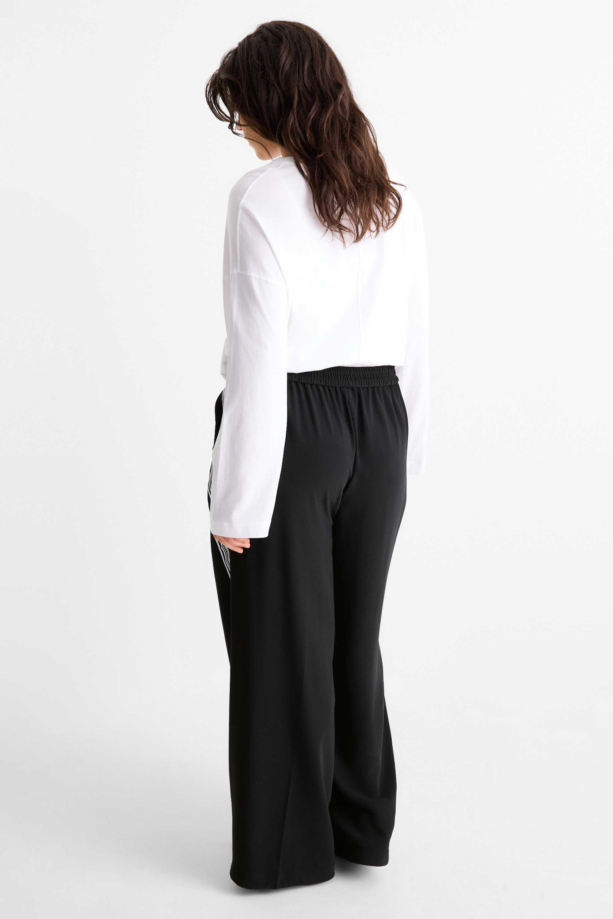 Cloth trousers - mid-rise waist - wide leg black