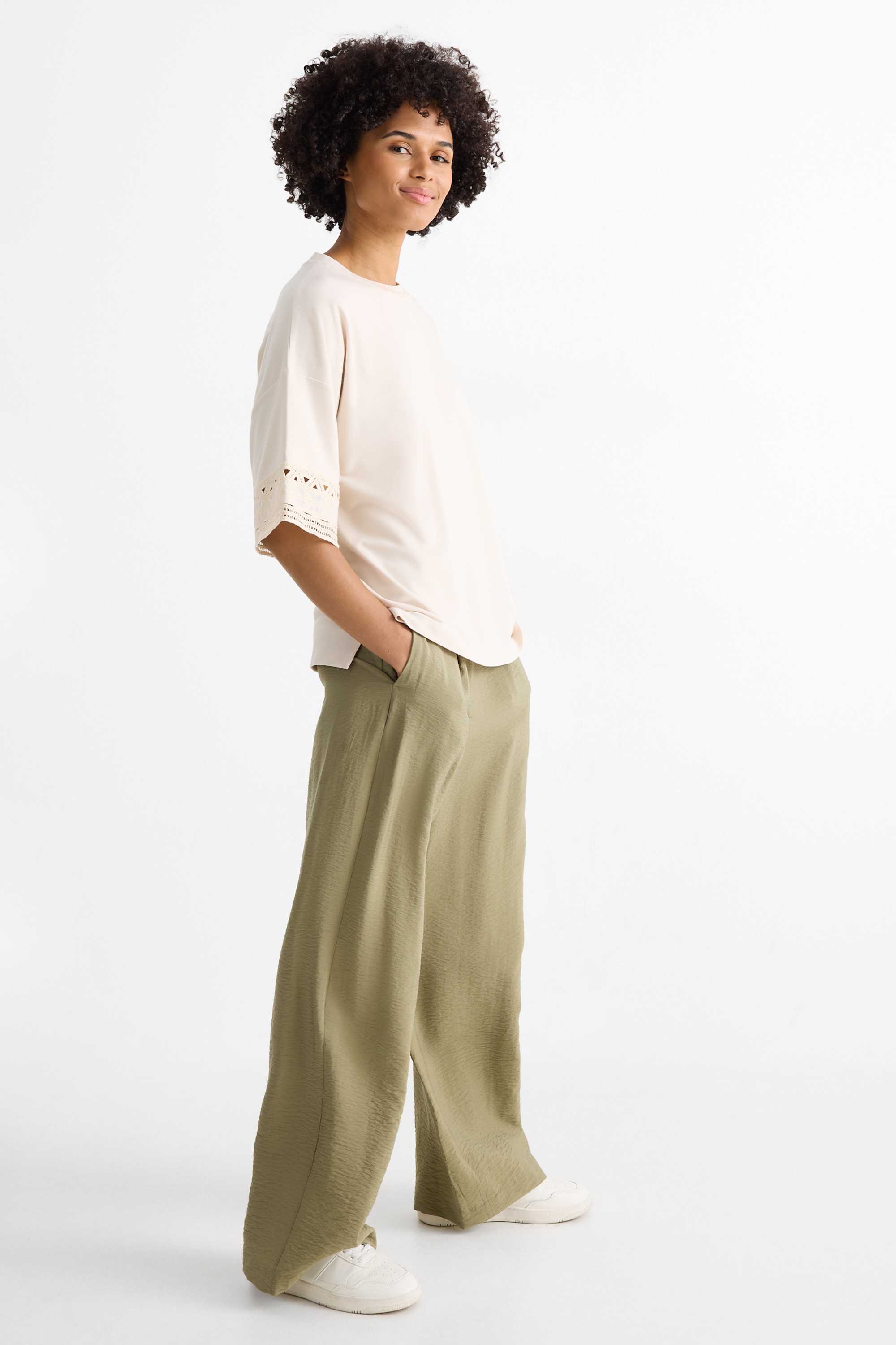 Cloth trousers - high waist - wide leg green
