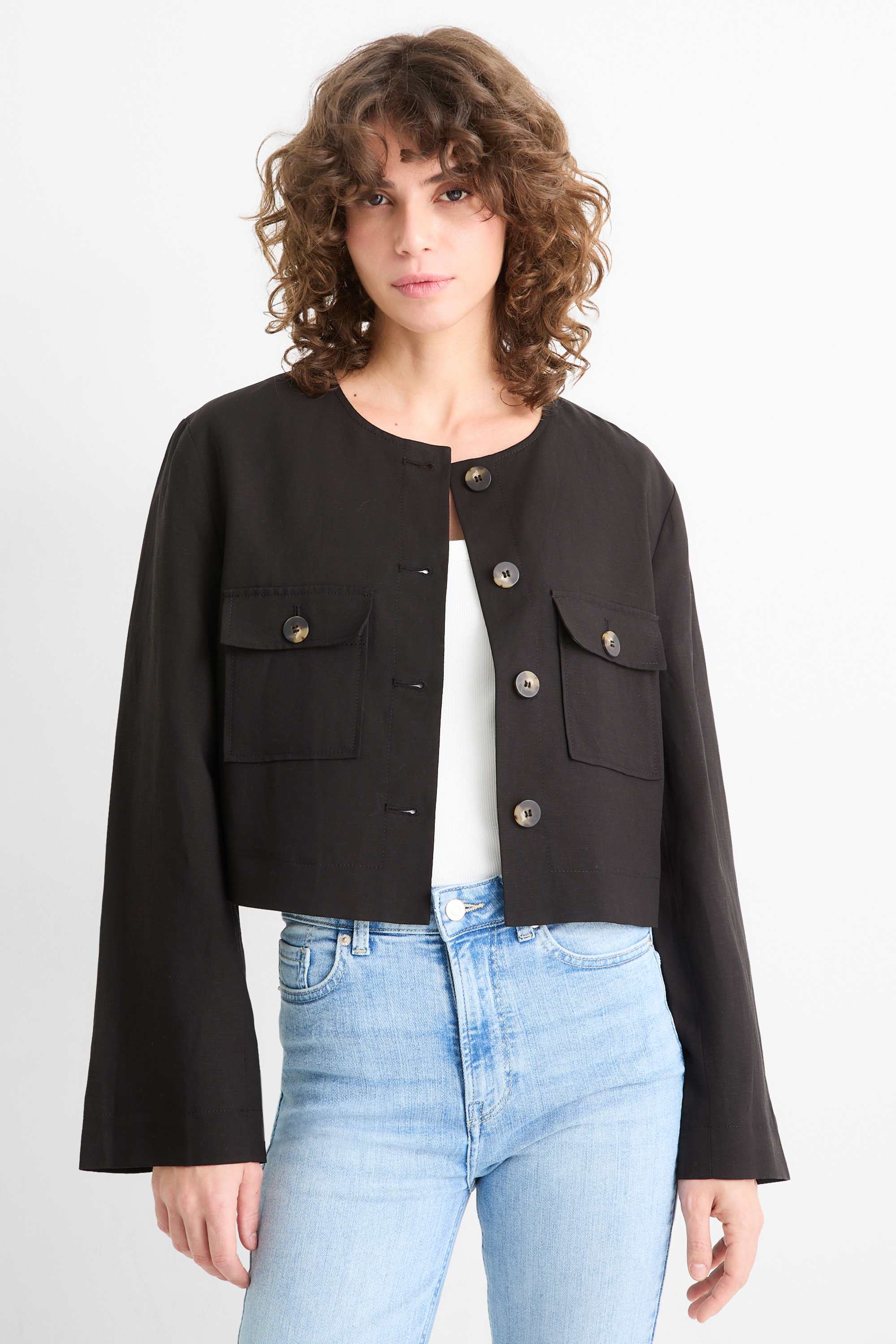 Cropped blazer with linen content - slim fit black