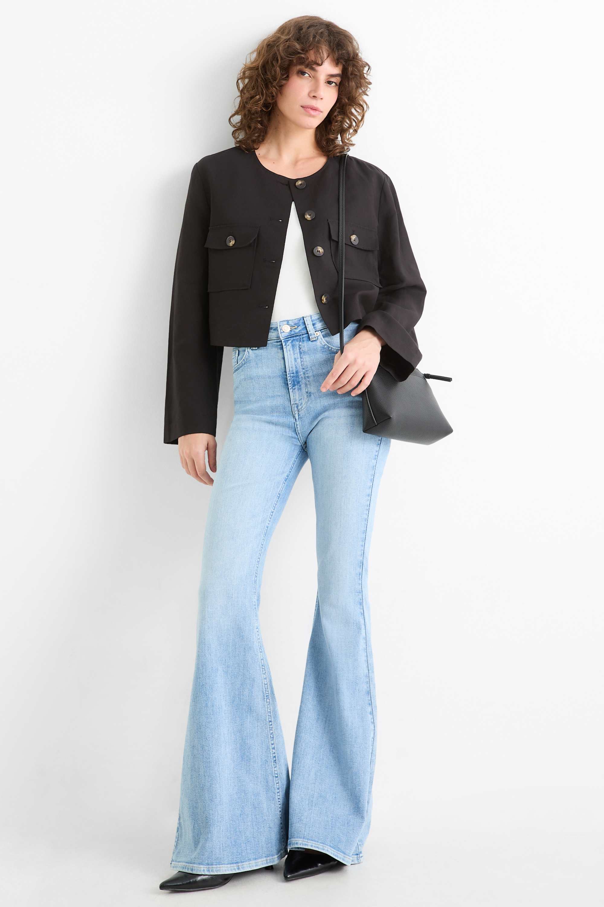 Cropped blazer with linen content - slim fit black