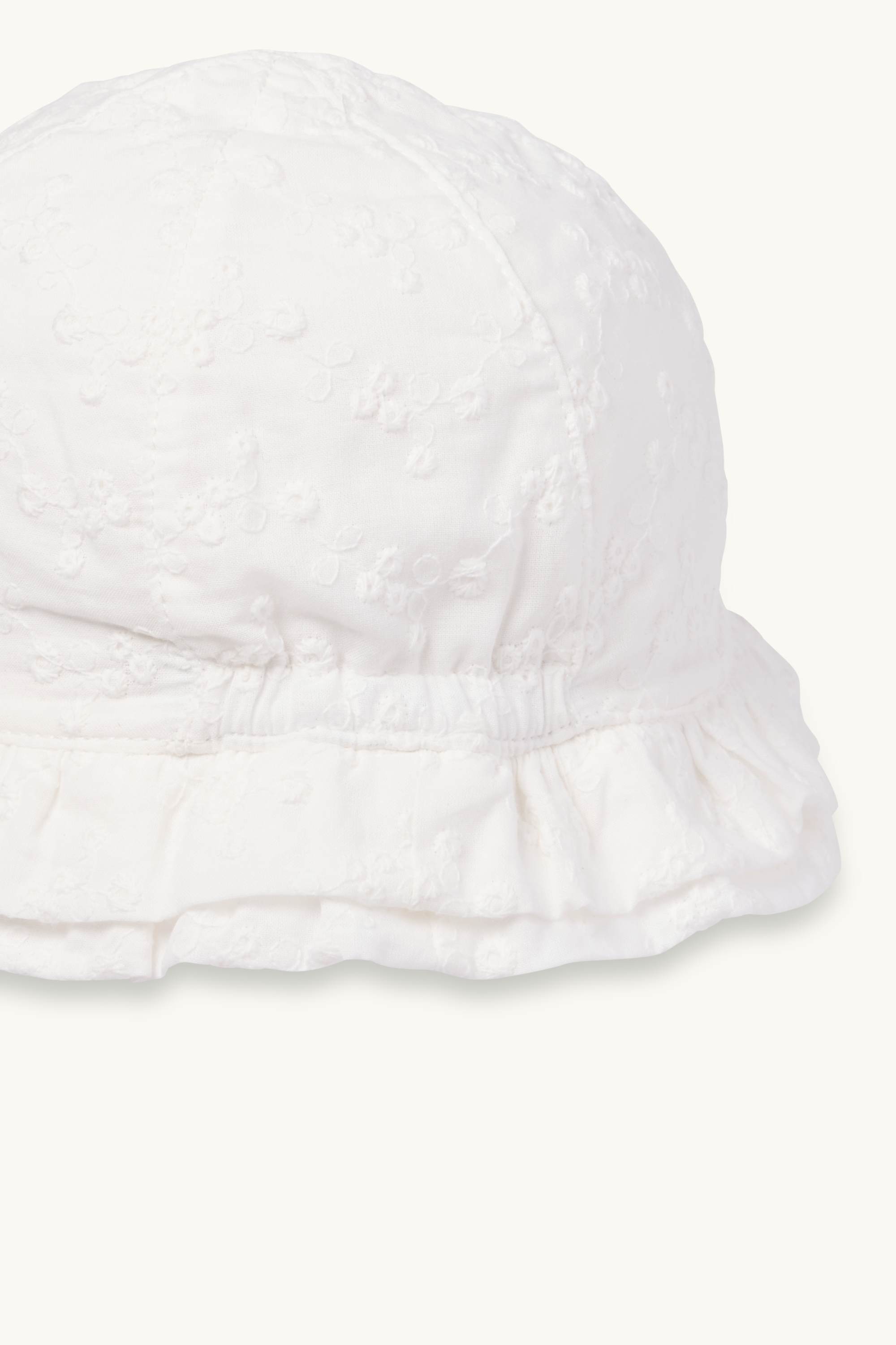 Baby hat - broderie anglaise white