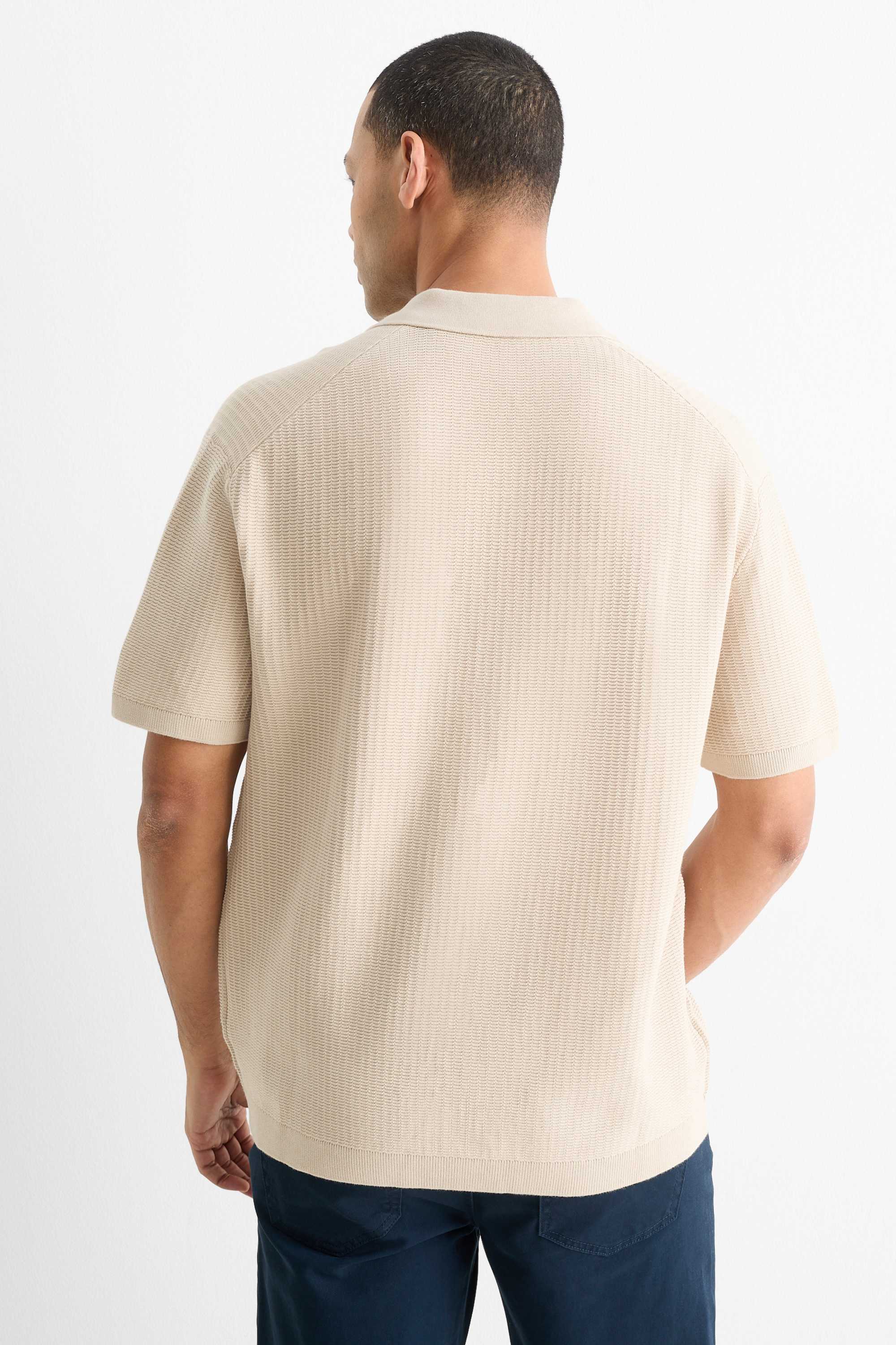 Knitted polo shirt - relaxed fit - textured light beige