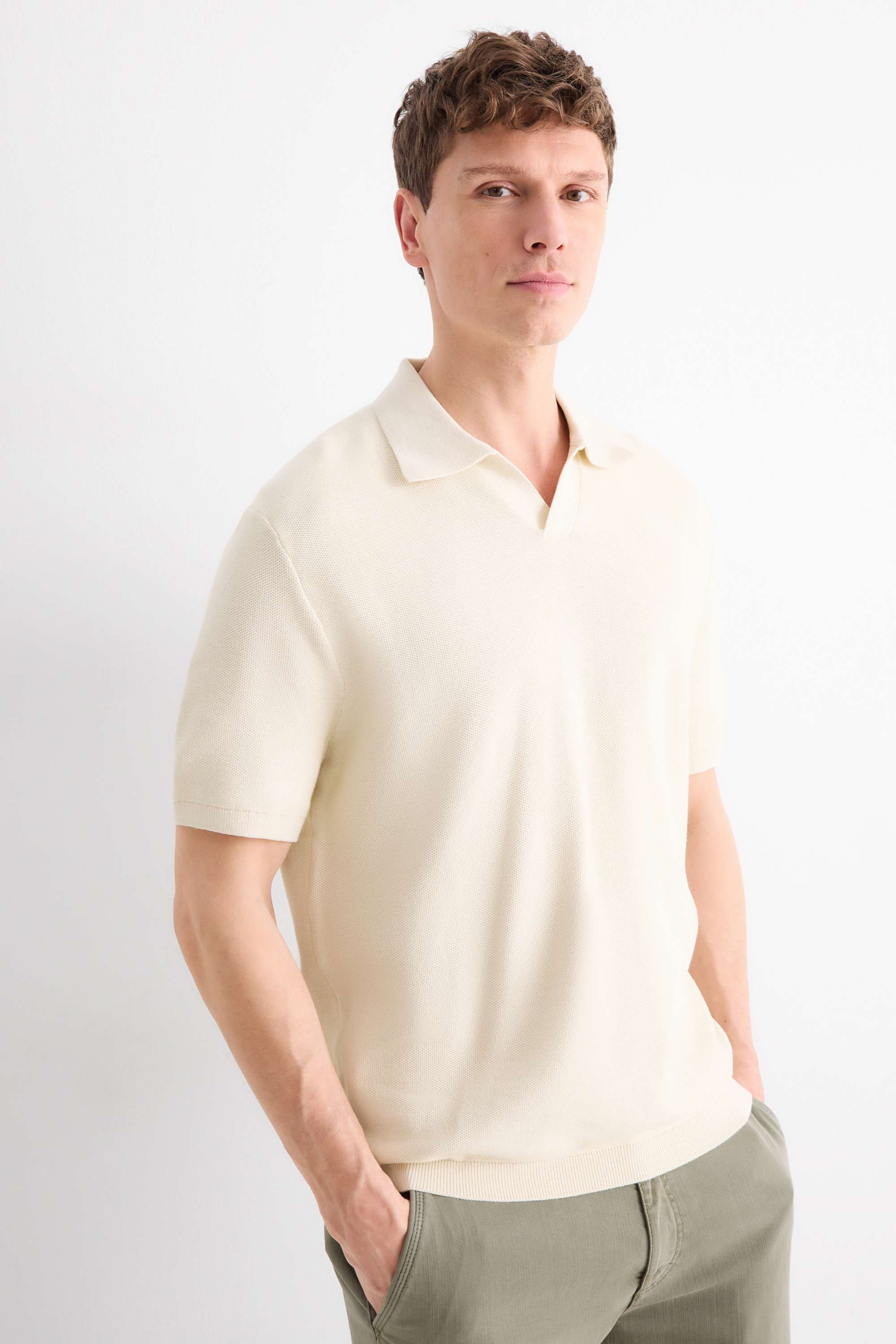 Knitted polo shirt - regular fit - textured cremewhite
