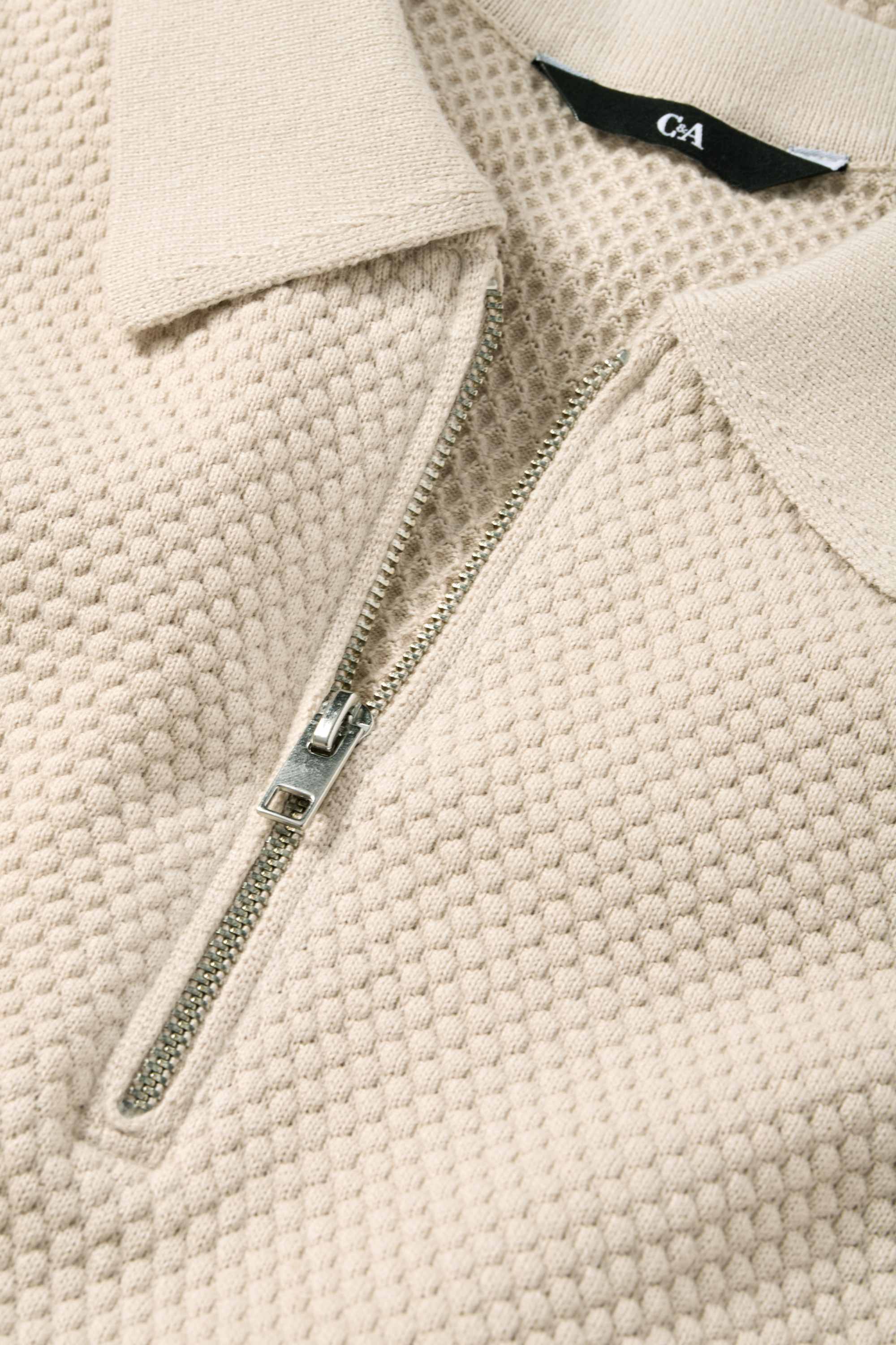 Knitted polo shirt - regular fit - textured light beige
