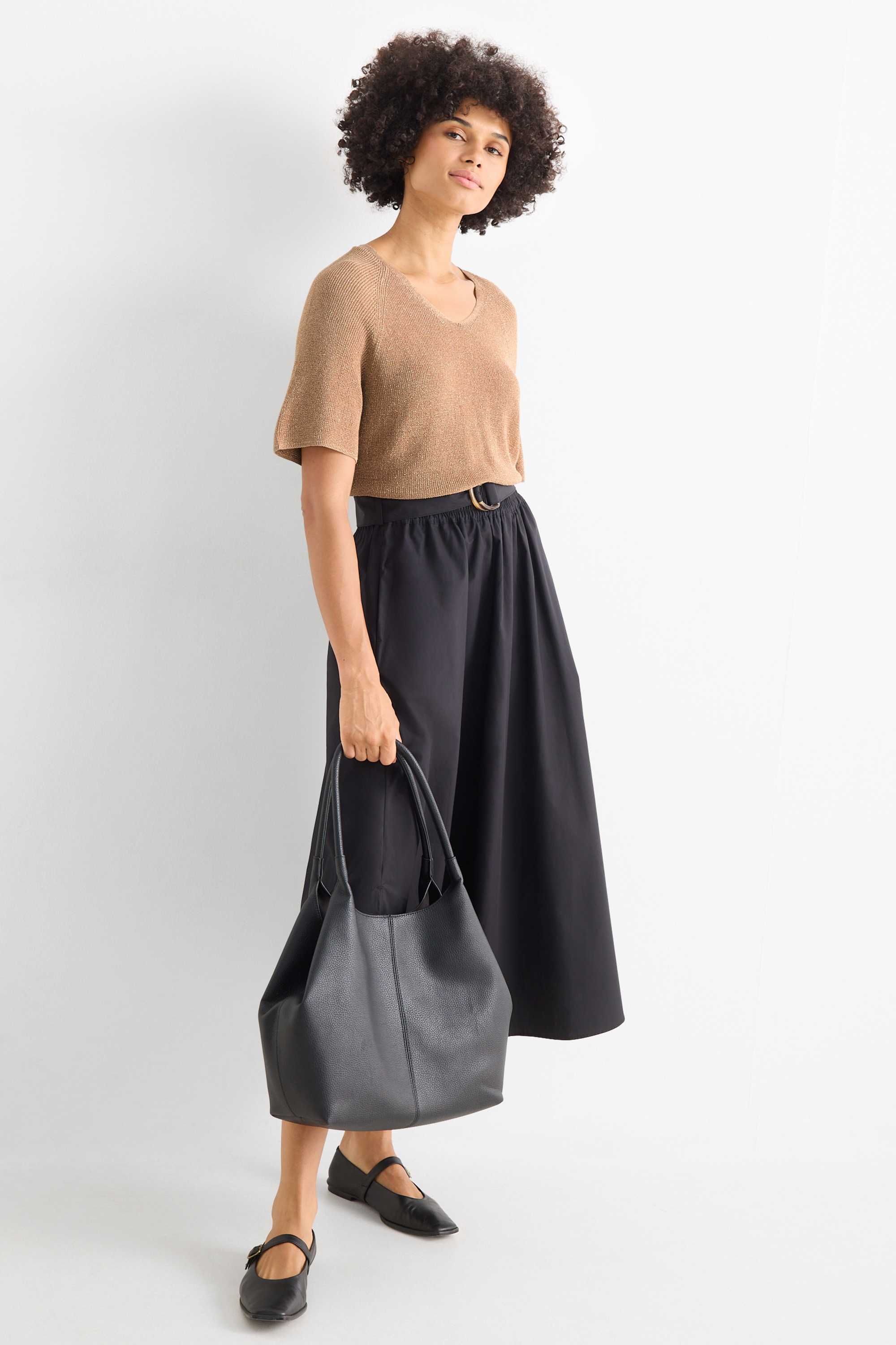 Knitted jumper - short sleeve - shiny light brown