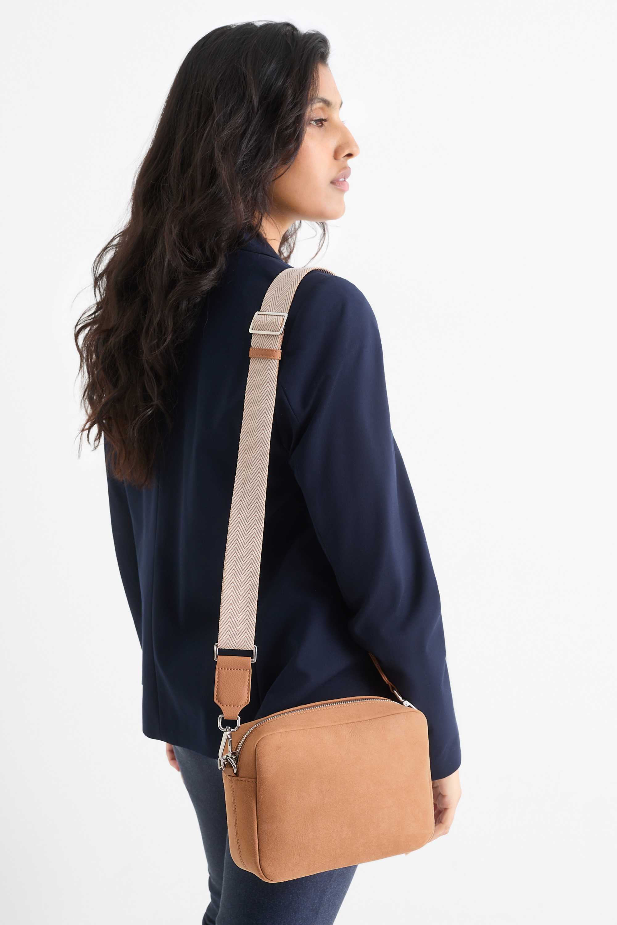 Crossbody bag with detachable bag strap light brown