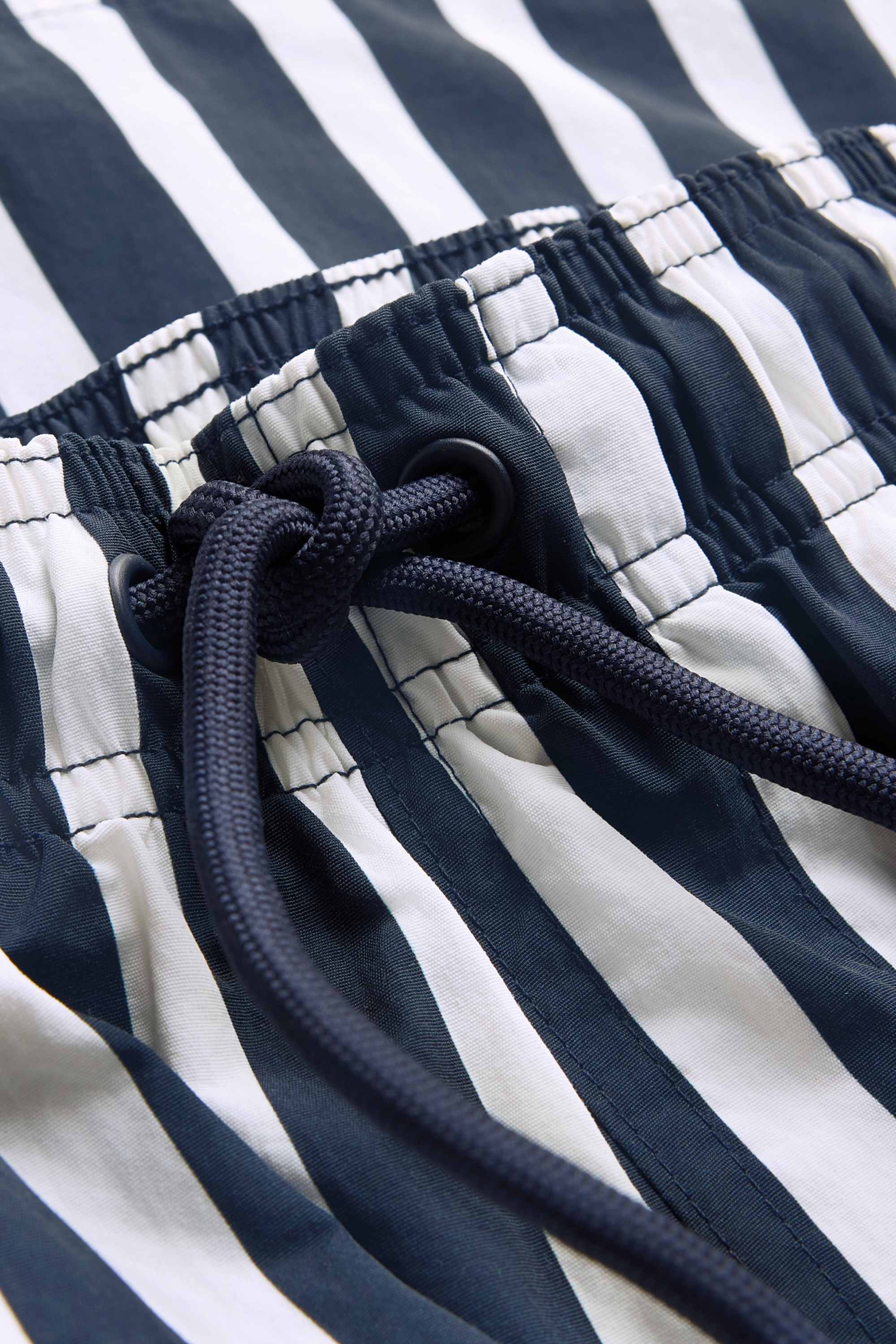 Swim shorts - striped dark blue / white