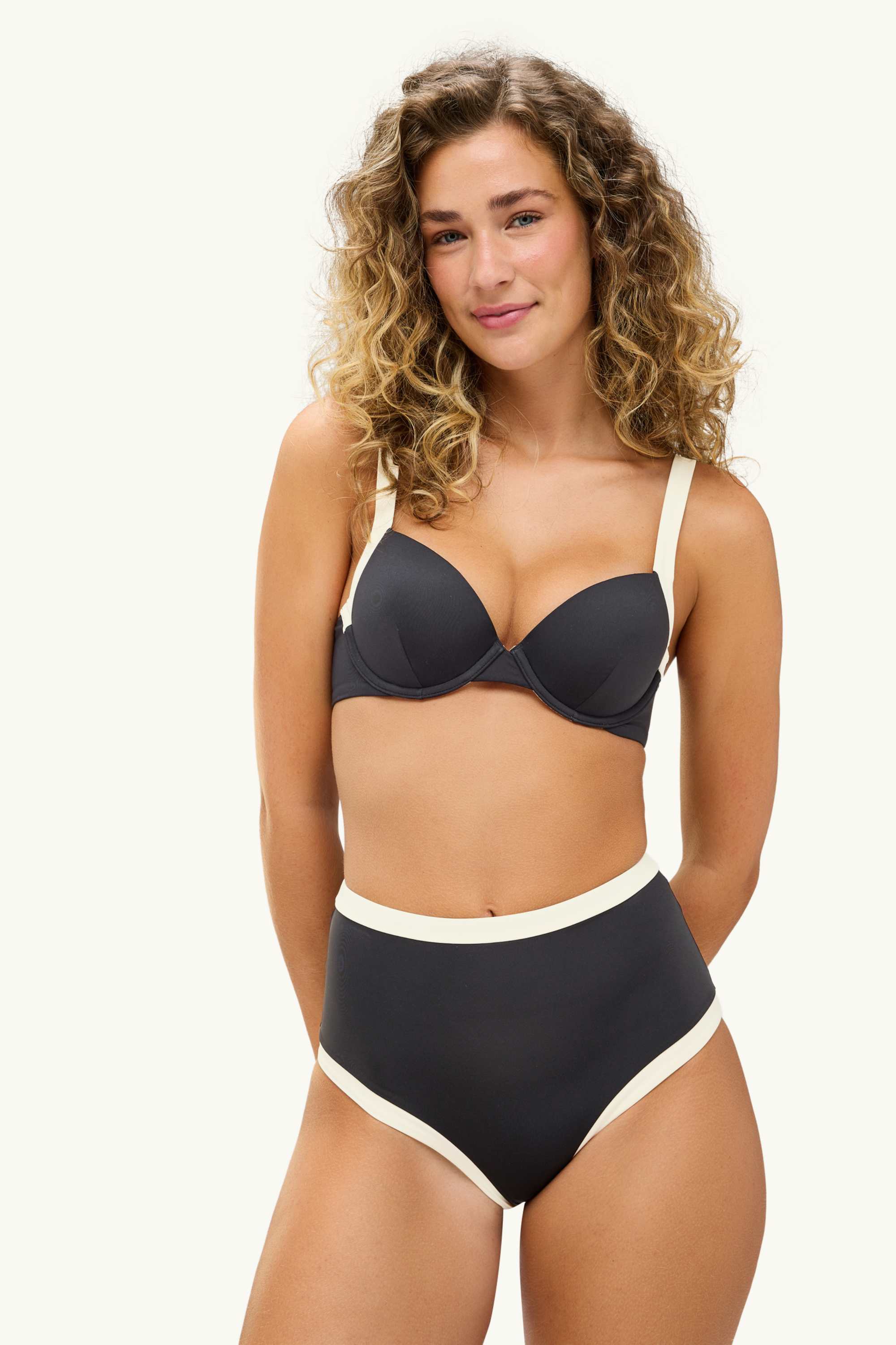 Bikini bottoms - high waist - LYCRA® XTRA LIFE™ black / white