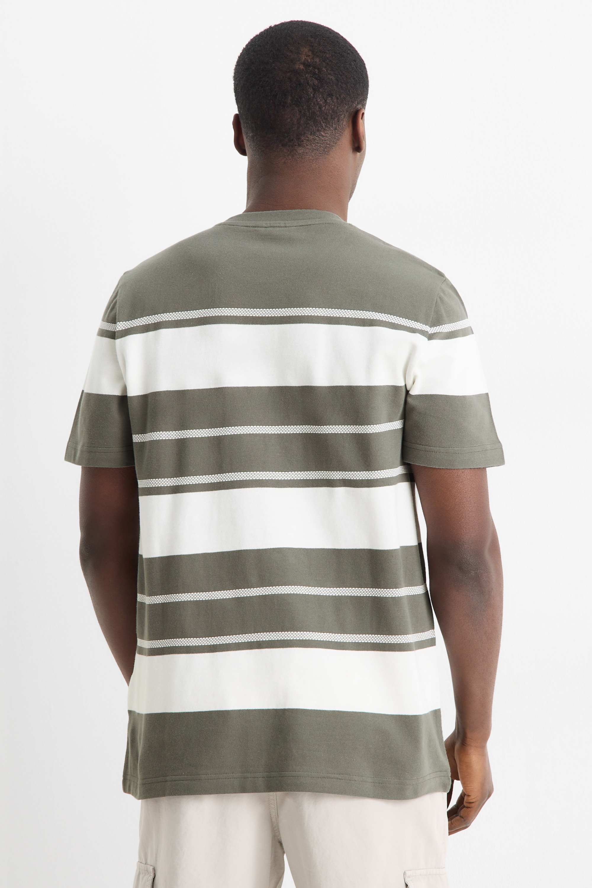 T-shirt - regular fit - striped - textured white / green