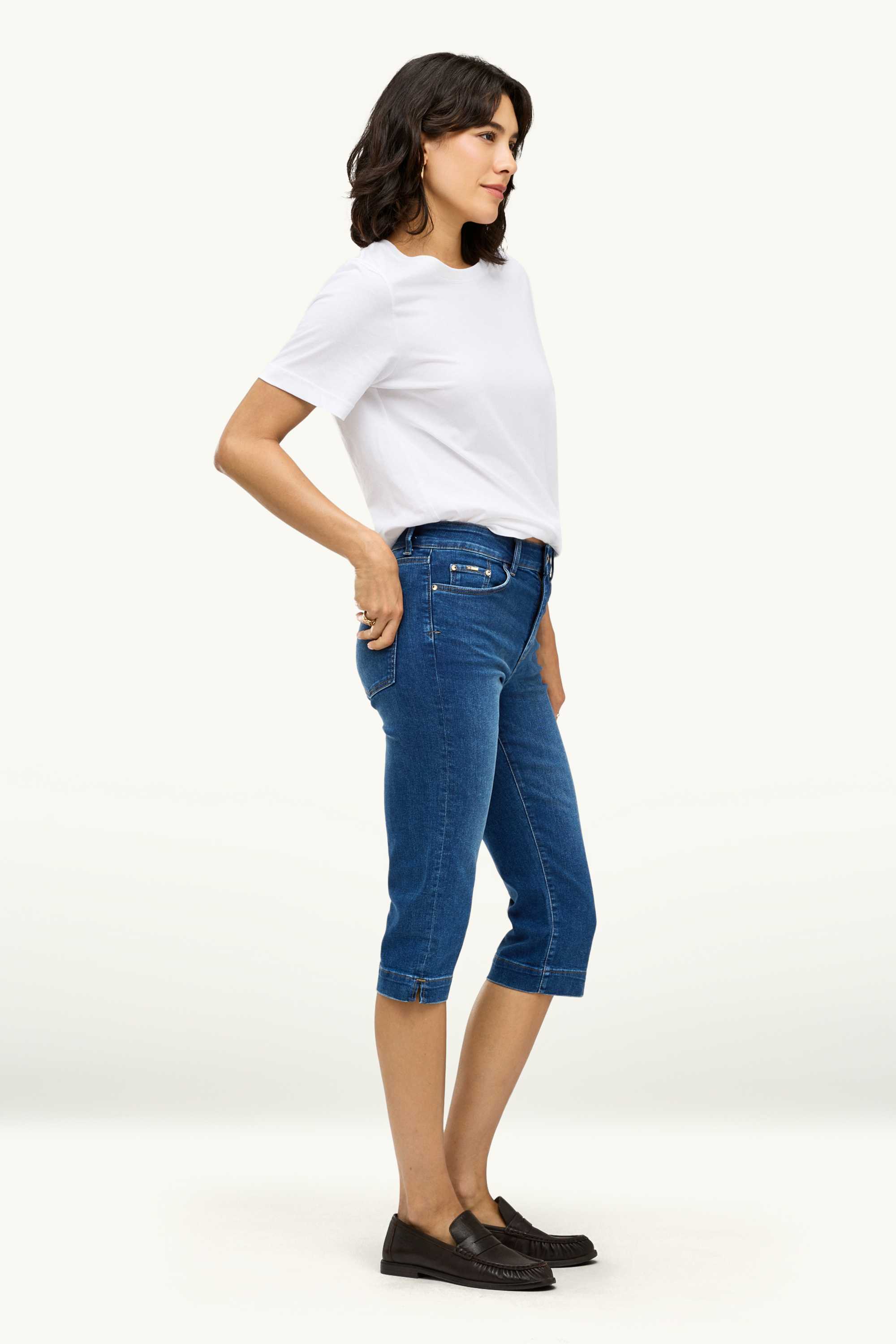 Capri jeans - mid-rise waist blue denim