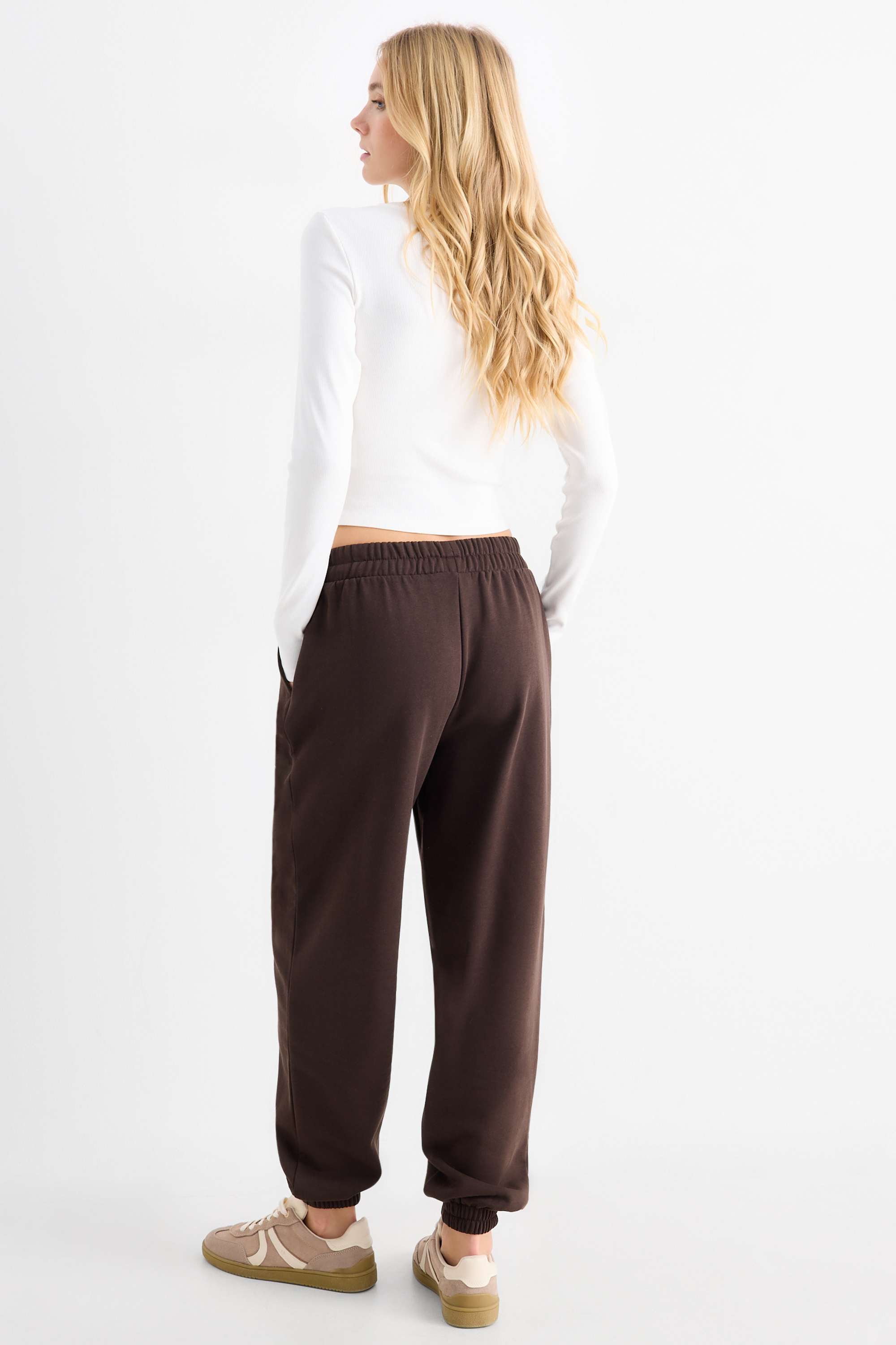 Joggers dark brown