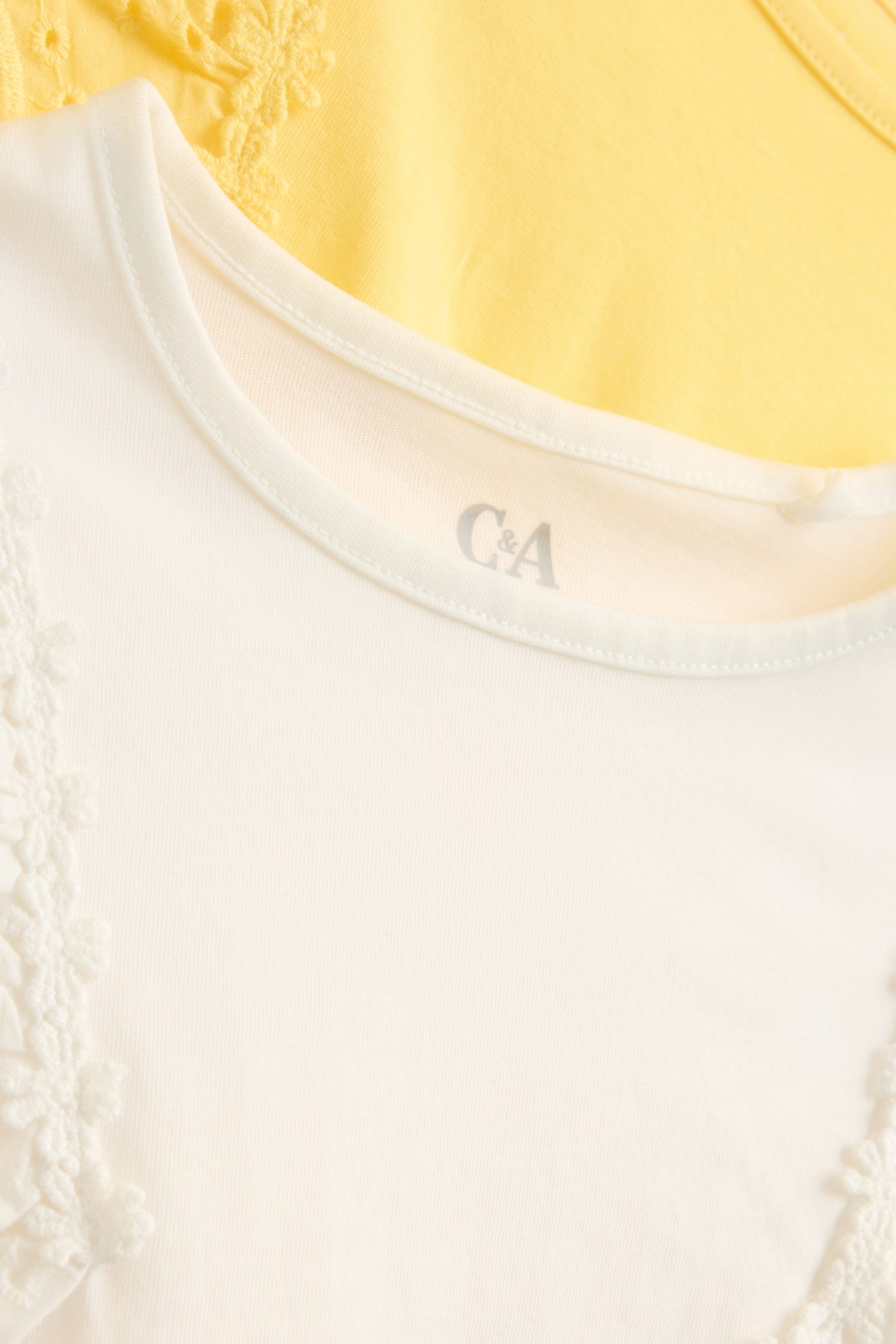 Multipack of 2 - short sleeve T-shirt - broderie anglaise yellow