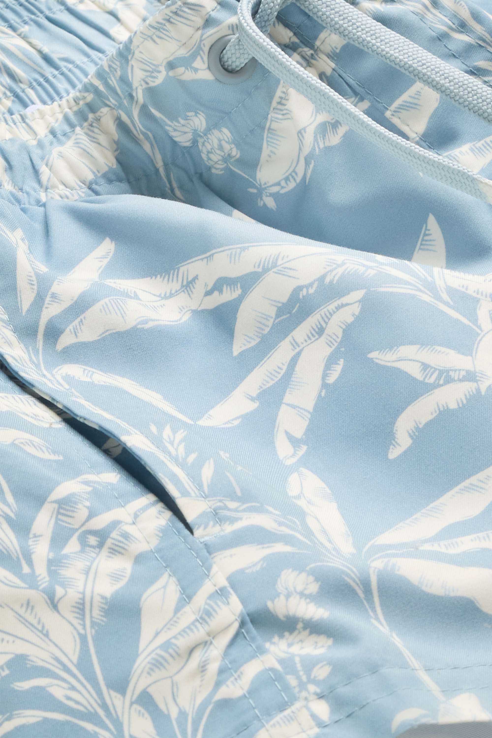 Mini Me - palm - boys’ swim shorts light blue